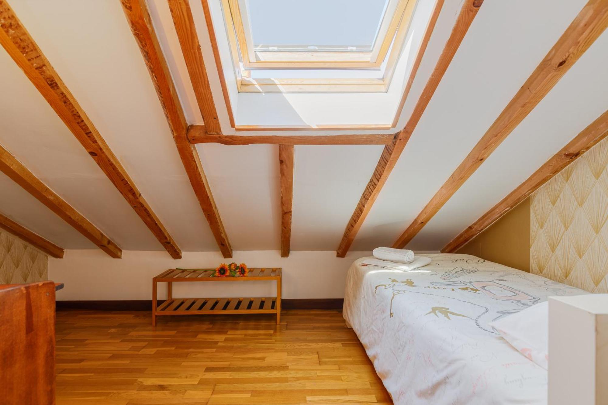 Atalaia Duplex Apartment Lisbon