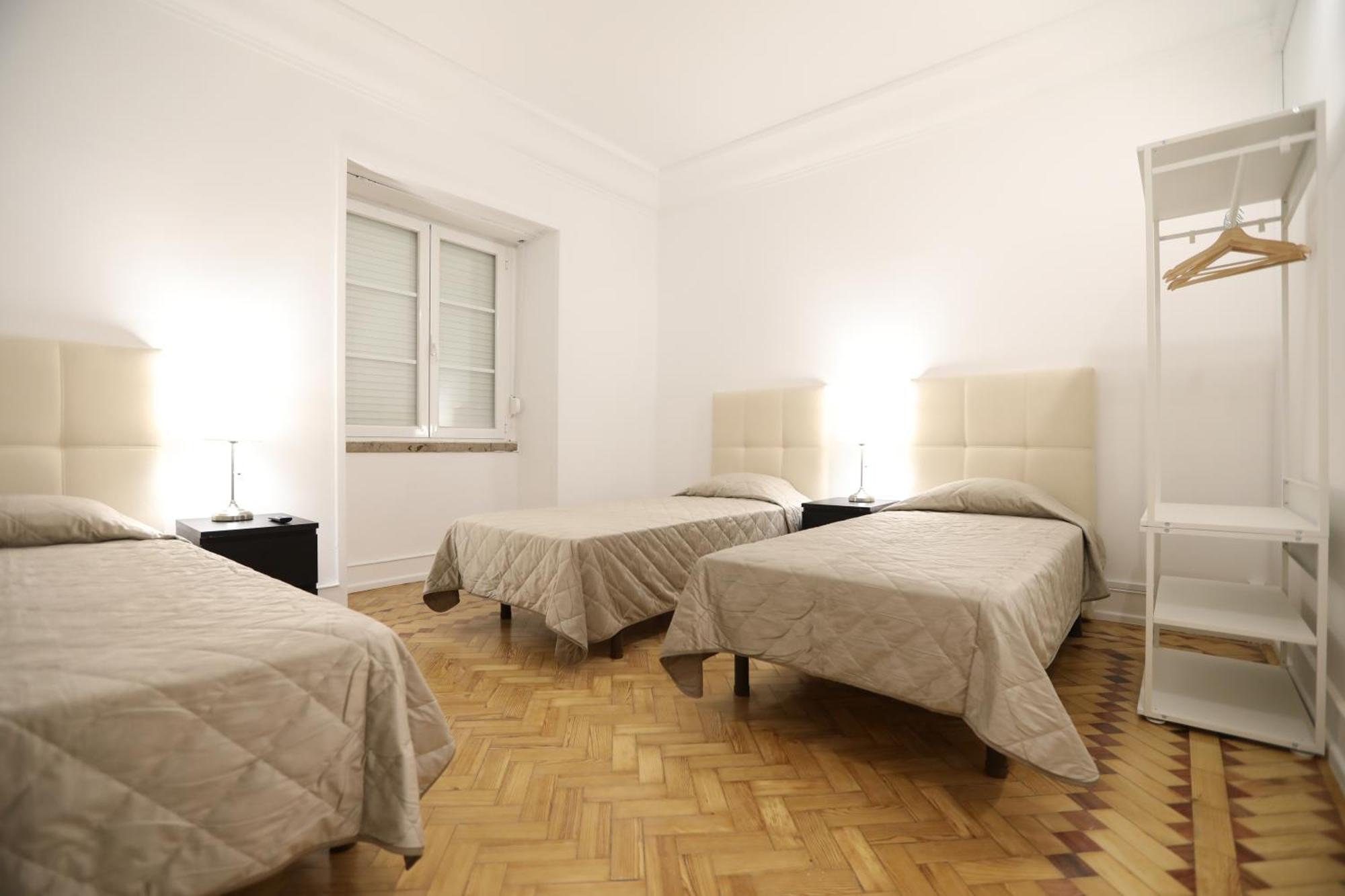 V Dinastia Guest house