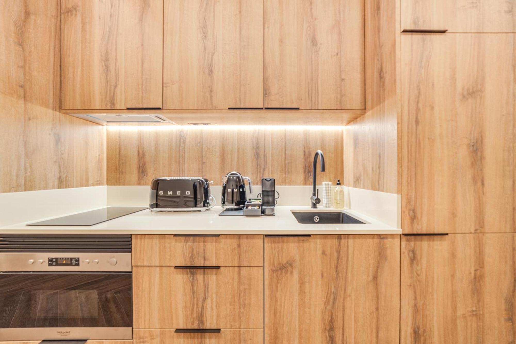 Hygge House Downtown Apartment