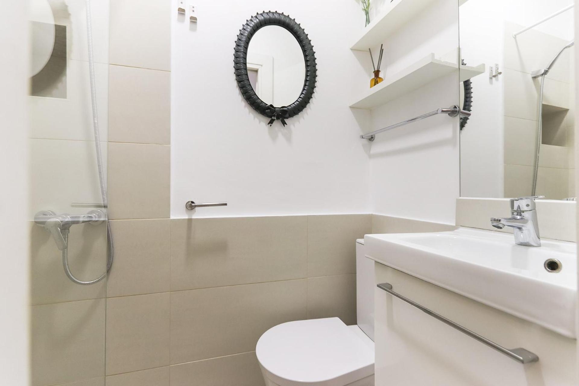 Santos Tiny By Homing * Lisboa