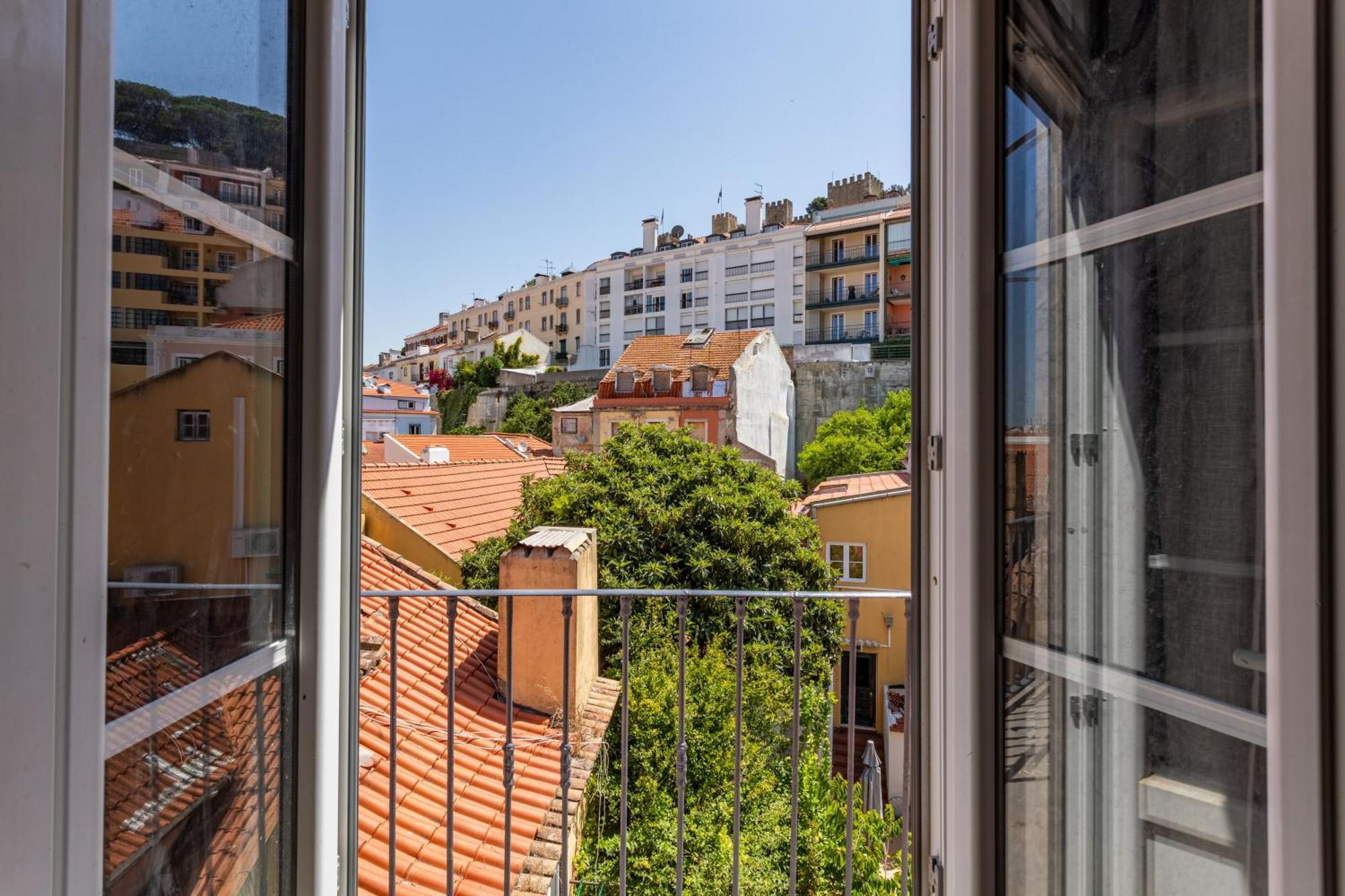 Gralhas Apartment