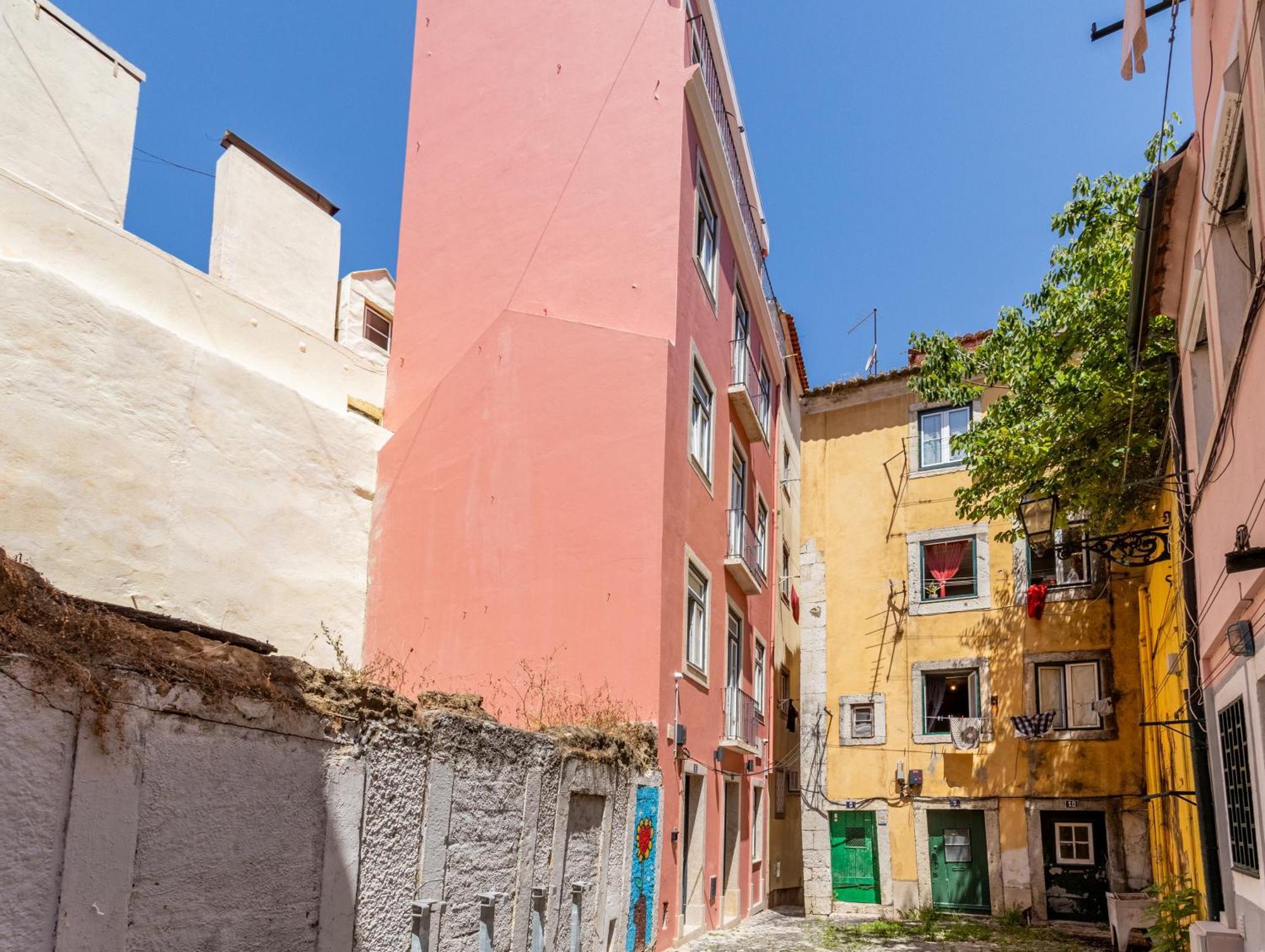 Gralhas Apartment