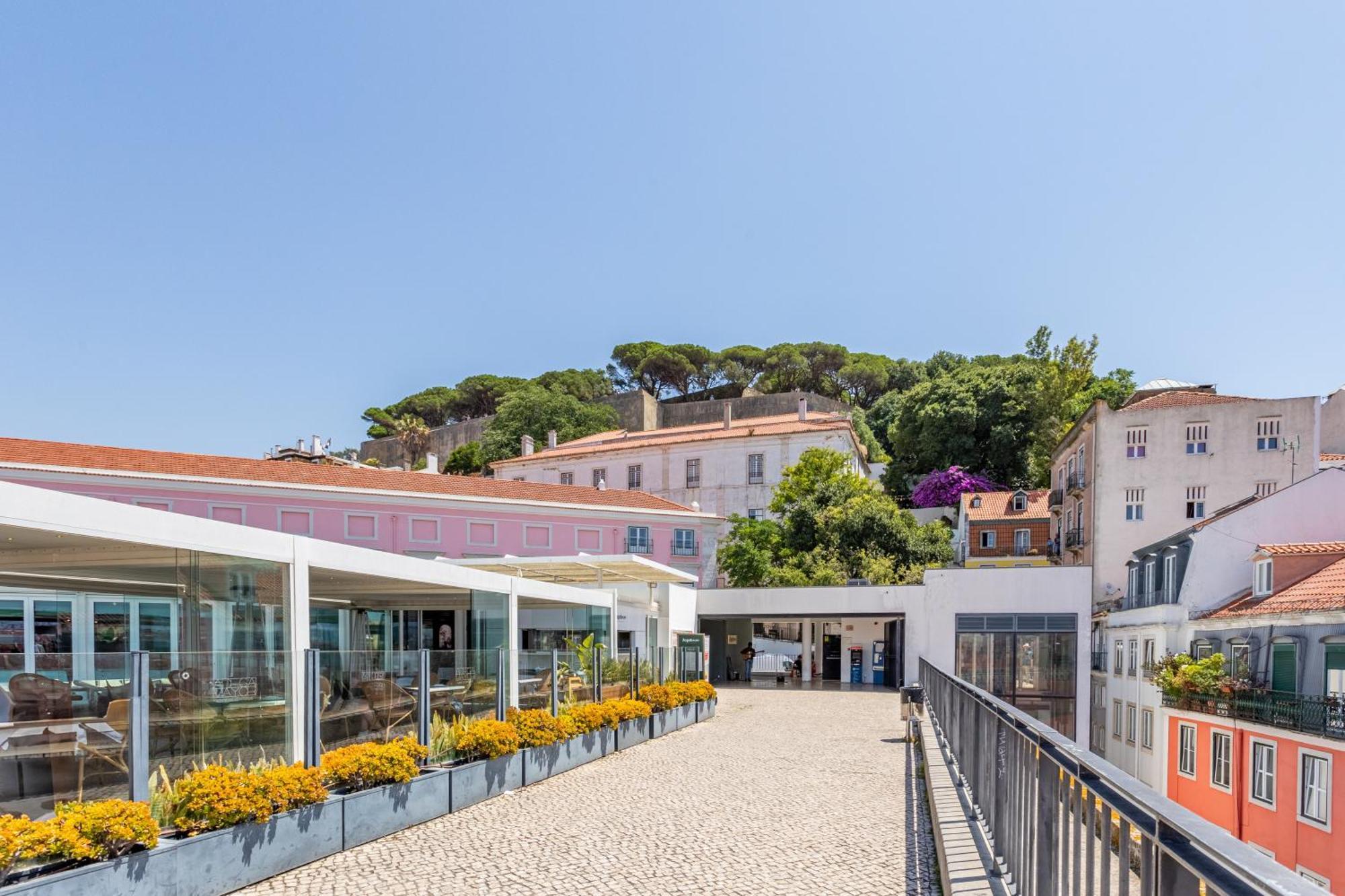 Apartment Gralhas Lisbon