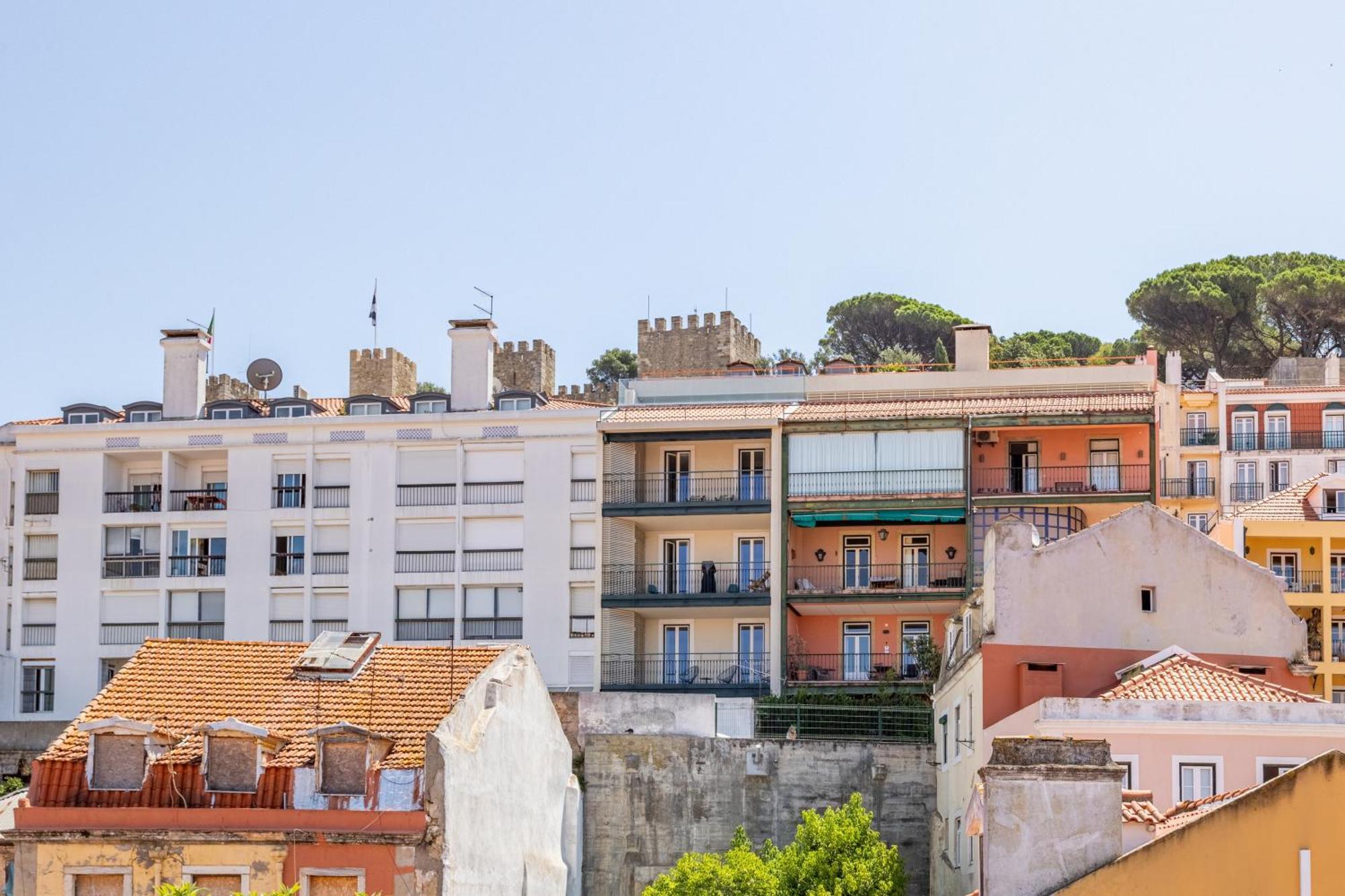 Gralhas Apartment