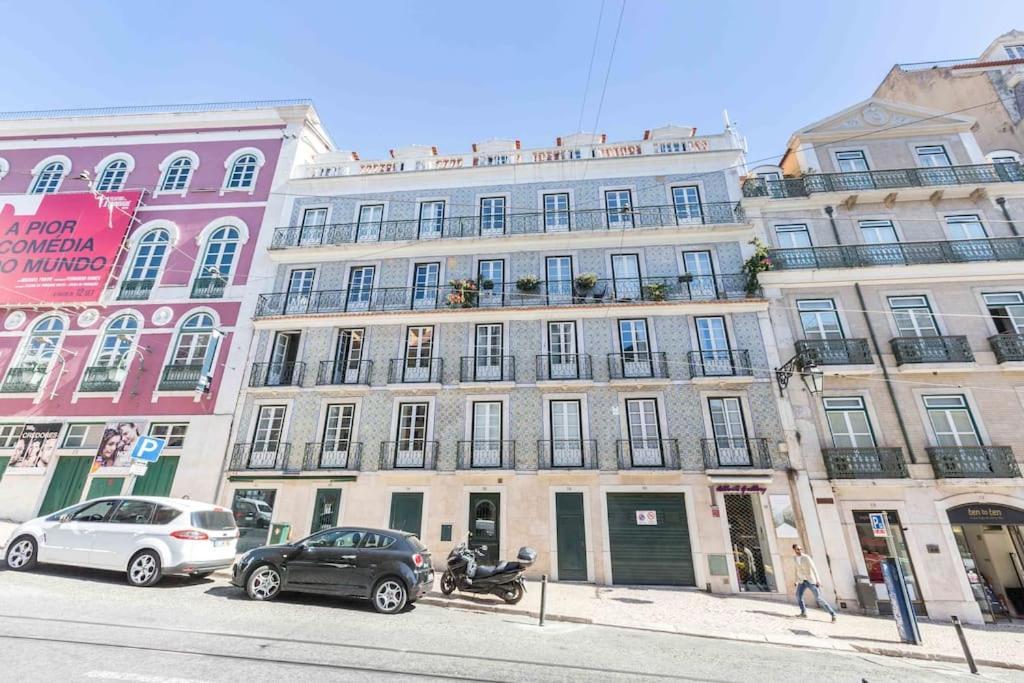 Apartment Chiado Deluxe Terrace 3 Bedroom