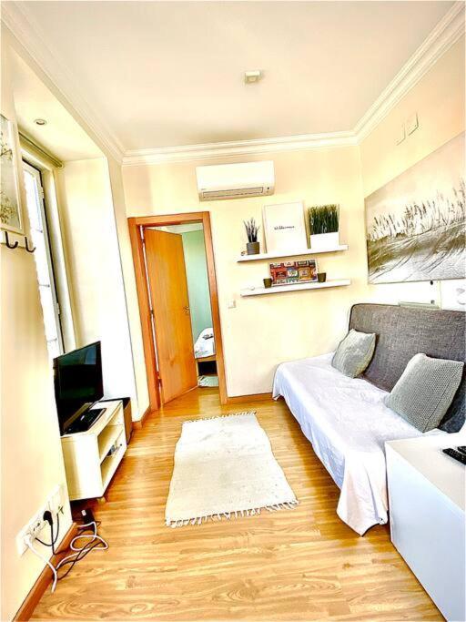 Charming Flat In Chiado-lisbon * Lisbon