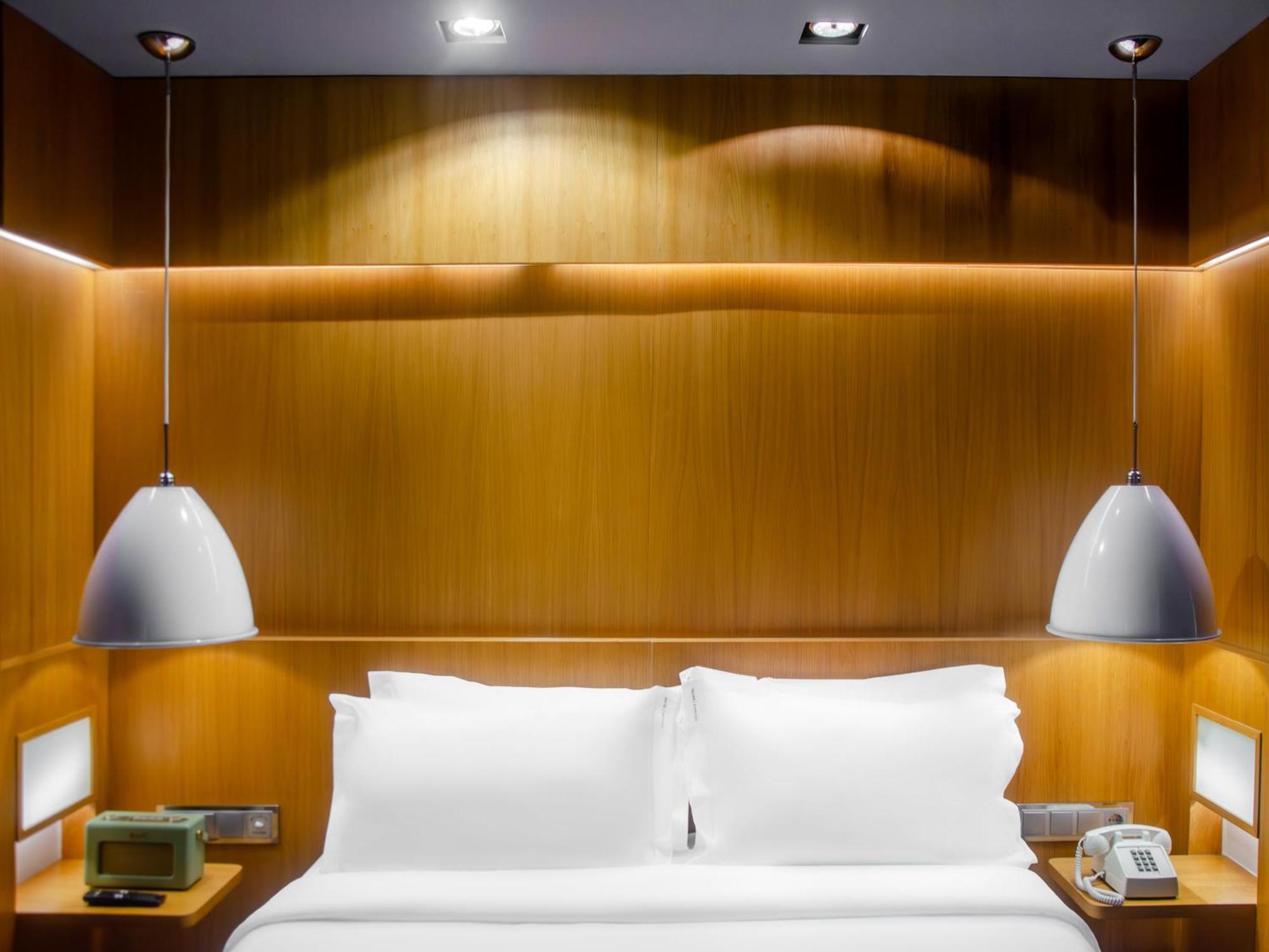 Browns Downtown Hotel 3*