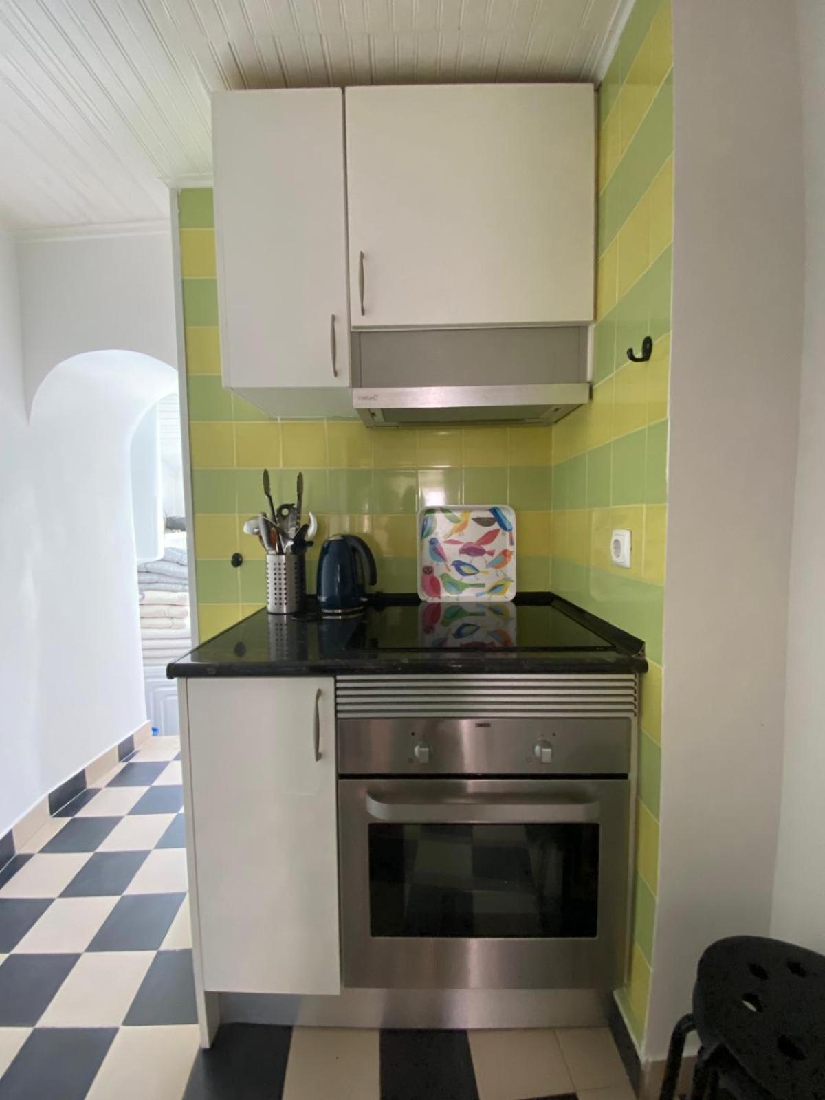Castelo Terrace Apartment *