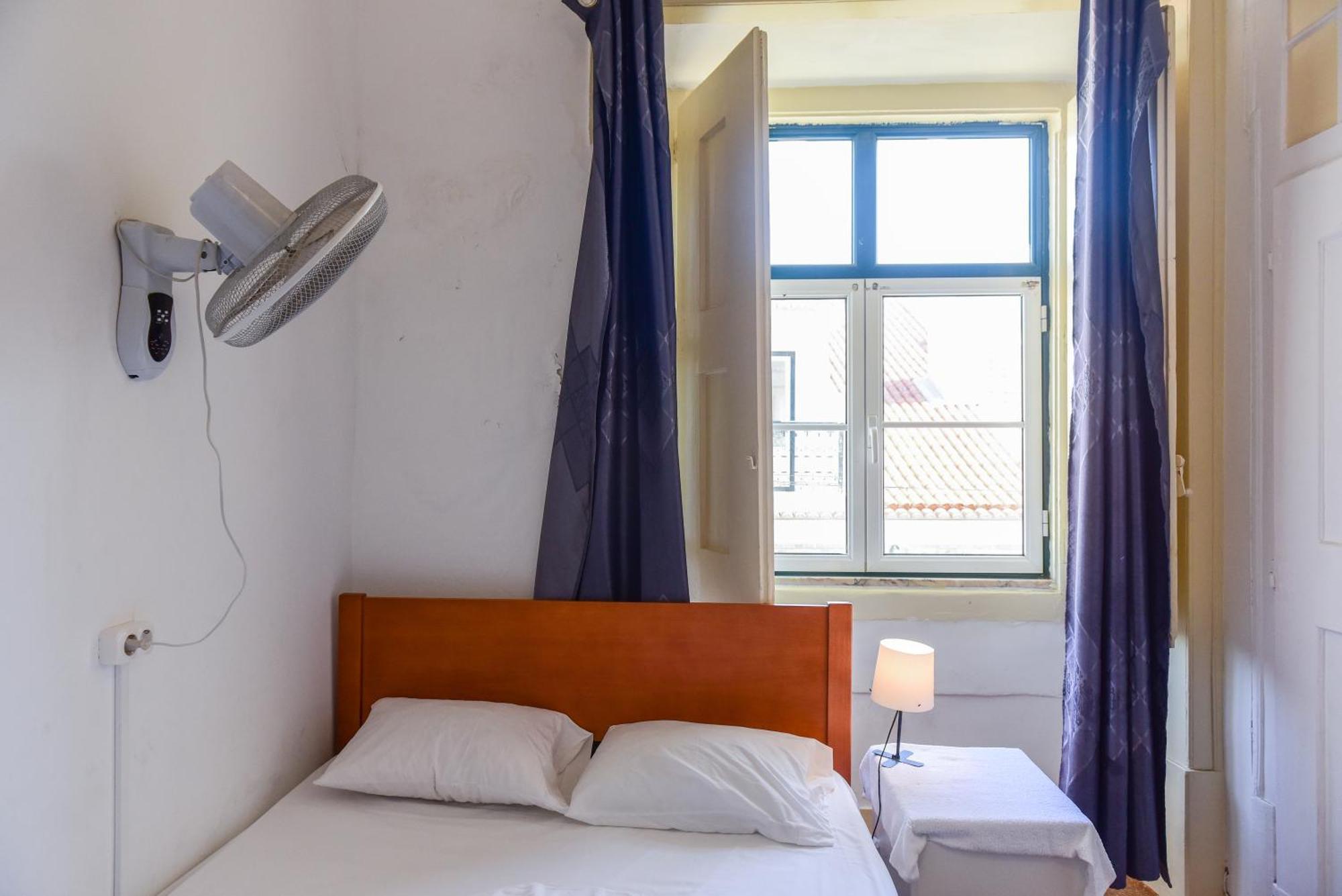Alfama Guest house *