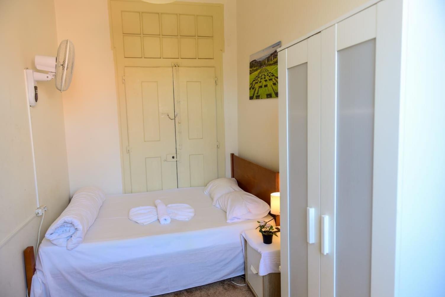 Alfama Guest house *