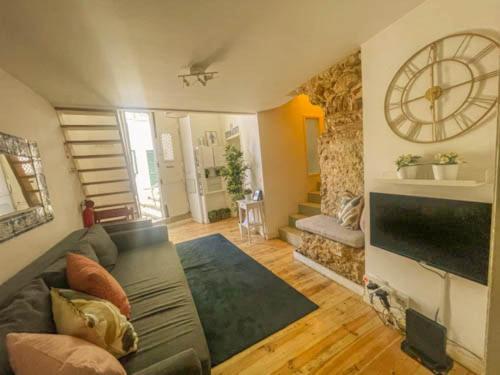 Historical Bica - 3 Bedroom * Lisbon