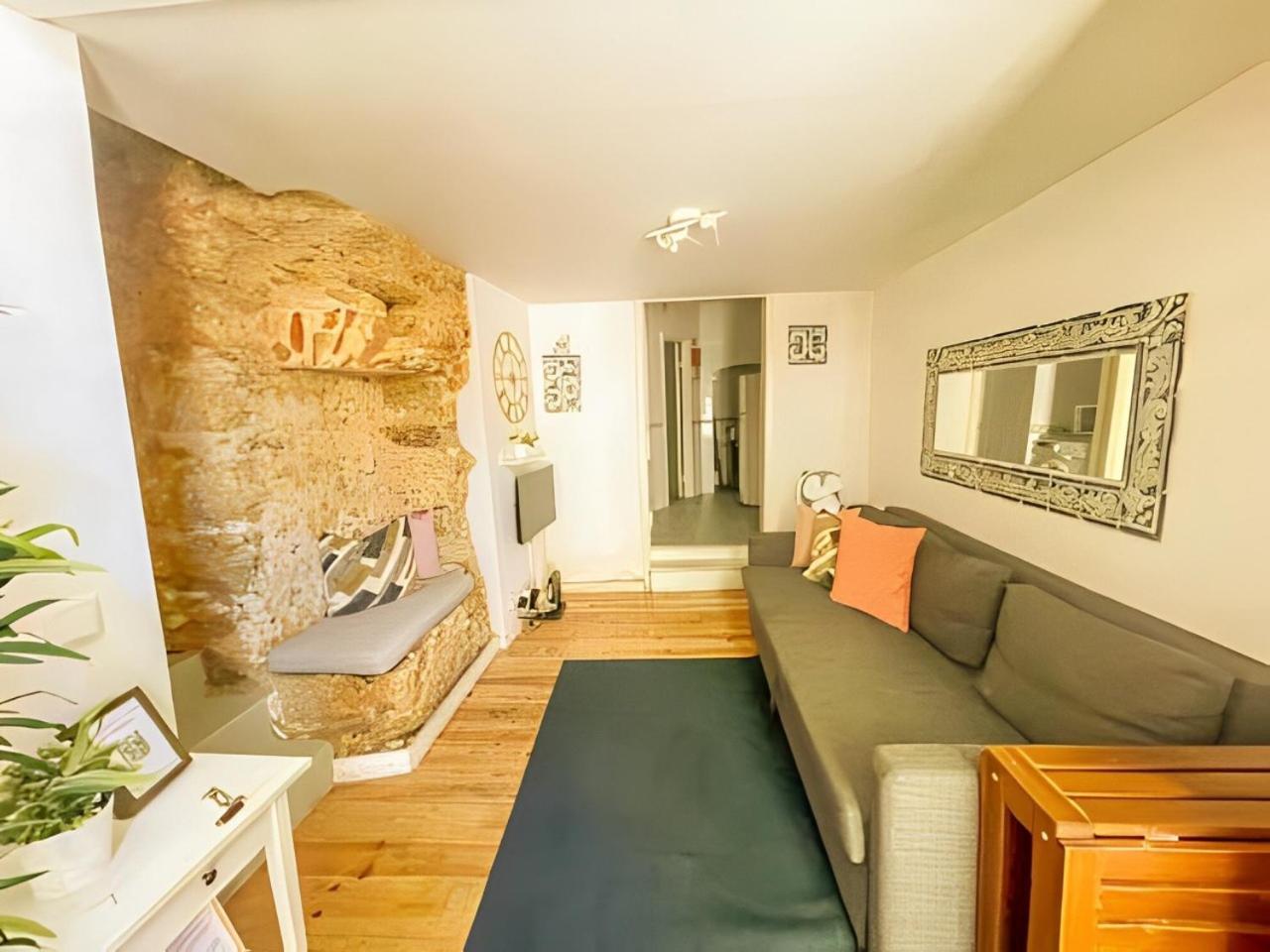 Apartment Historical Bica - 3 Bedroom *