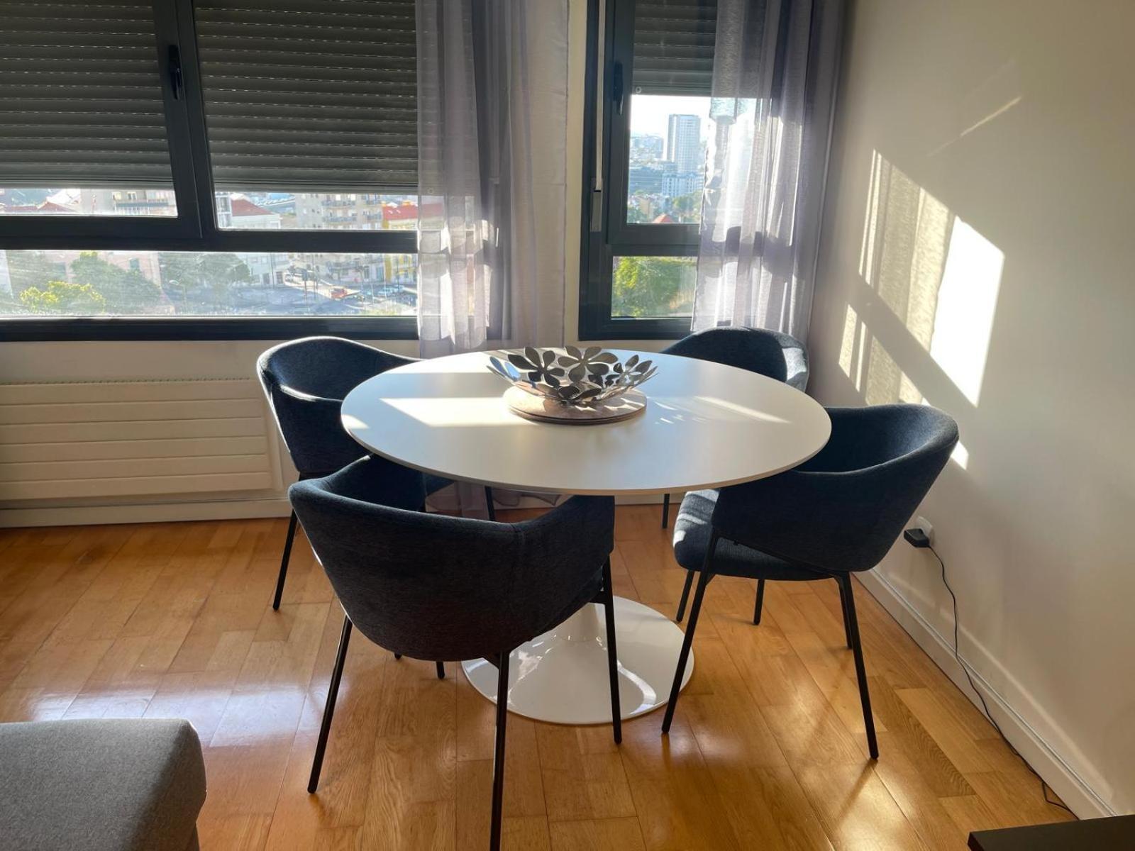 Besthomestay- Lisbon- Garden, Pool & Garage * Lisbon