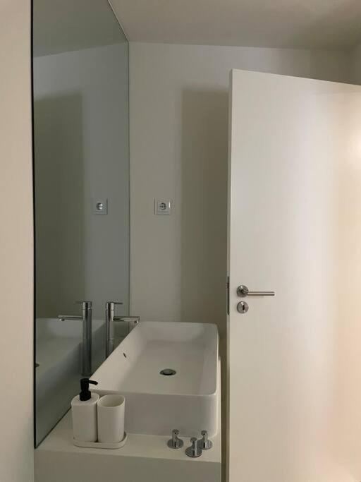 Graceful 1bdr 141 Apartment Lisbon