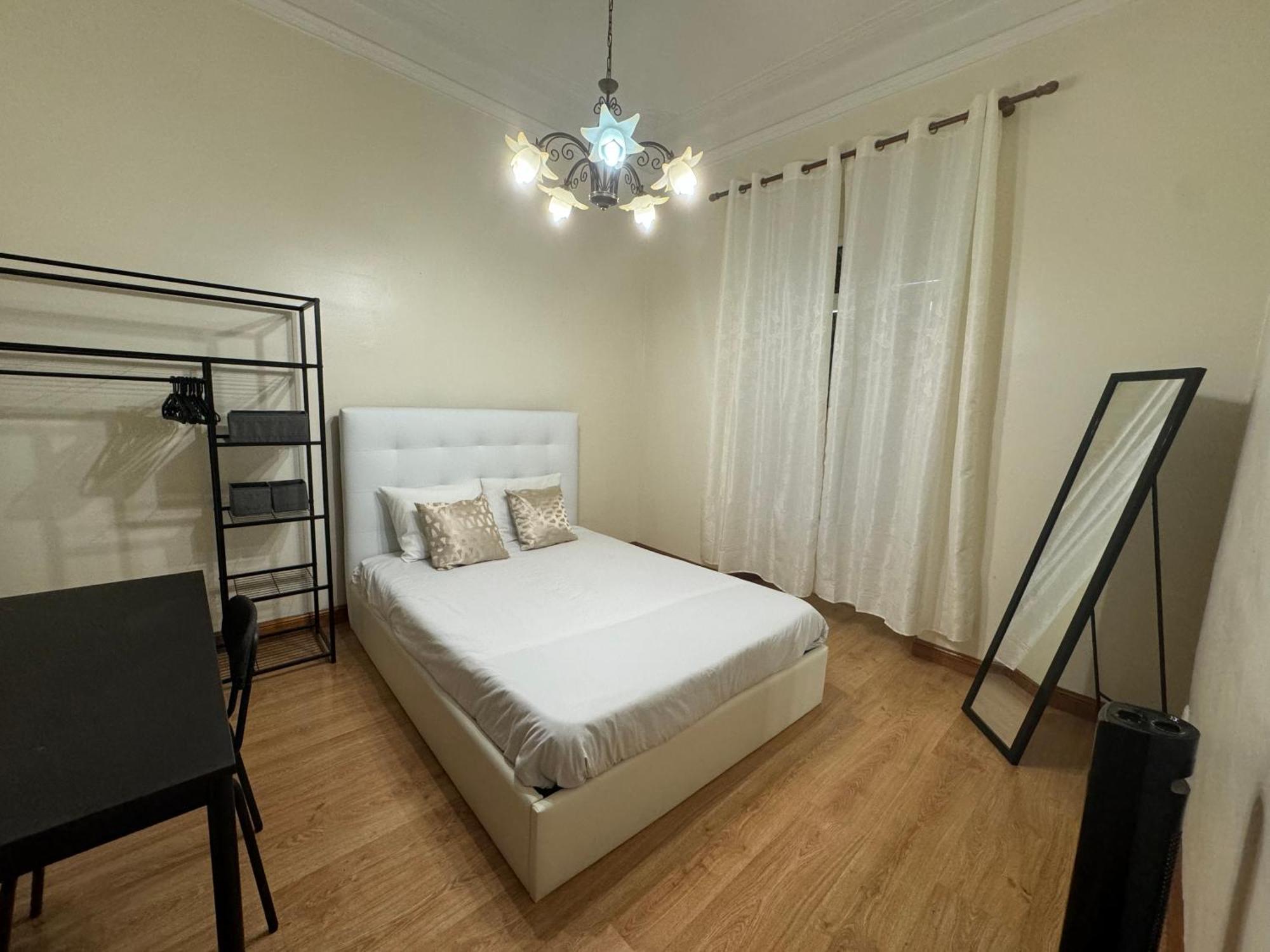 Anjos Station Hostel *