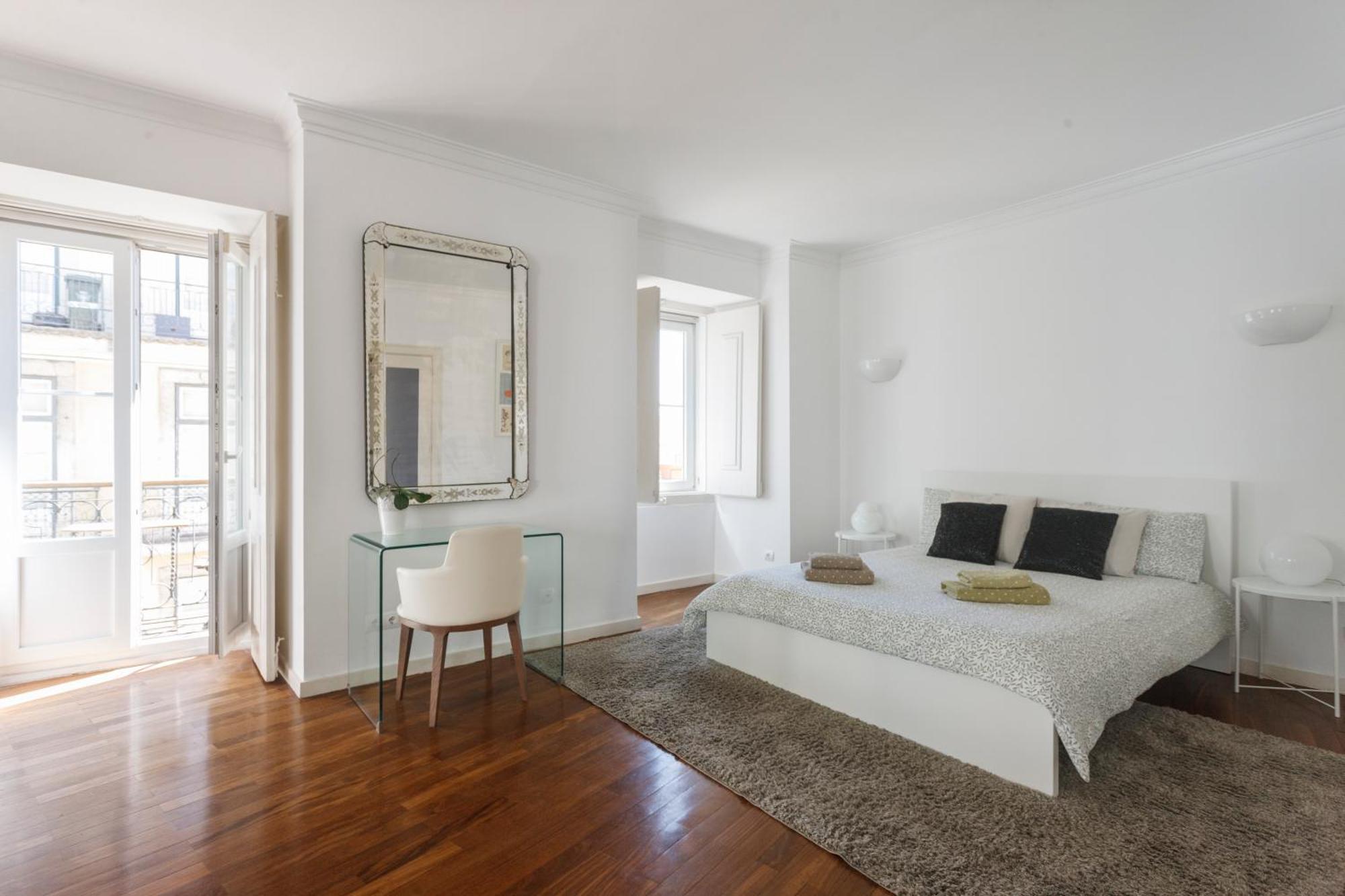 Baixa Chiado Luxury Bedrooms Lisbon
