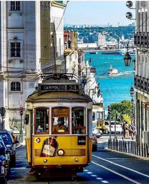 Besthomestay- Lisbon- Garden, Pool & Garage Lisbon