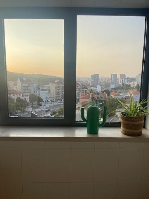 Apartment Besthomestay- Lisbon- Garden, Pool & Garage Lisbon