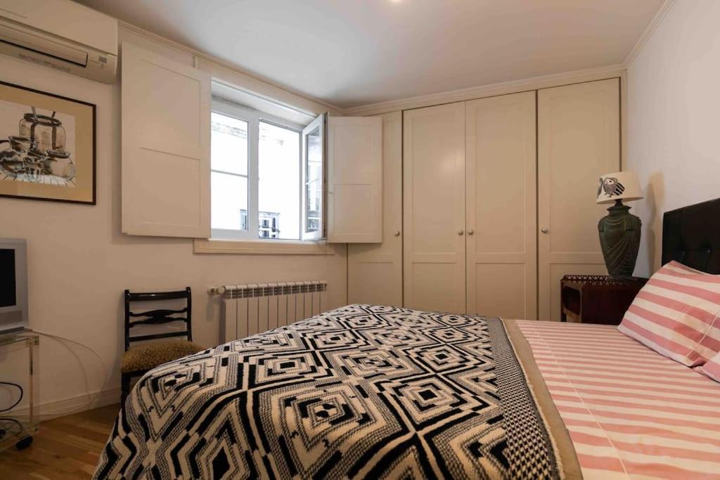 Historical 3 Bedroom Duplex In Lisbon