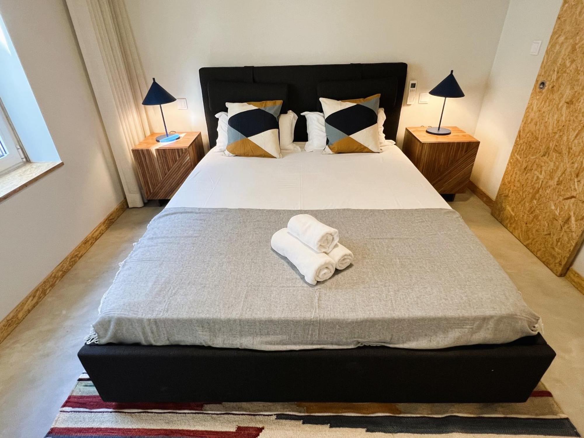 Machadinho Modern Apartment Lisbon