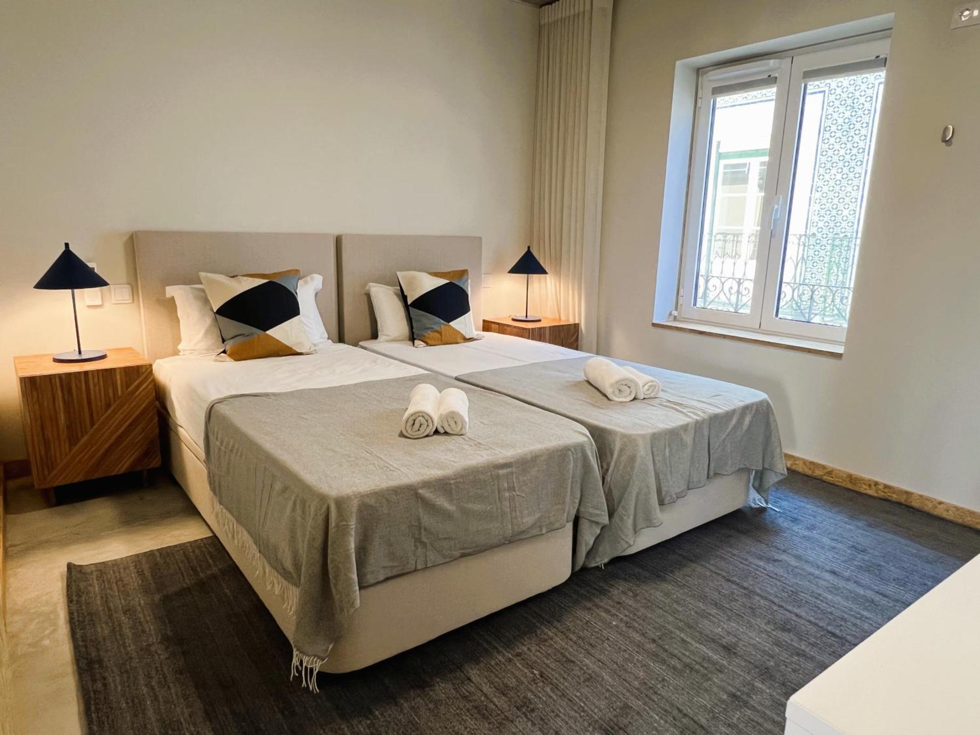 Machadinho Modern Apartment Lisbon
