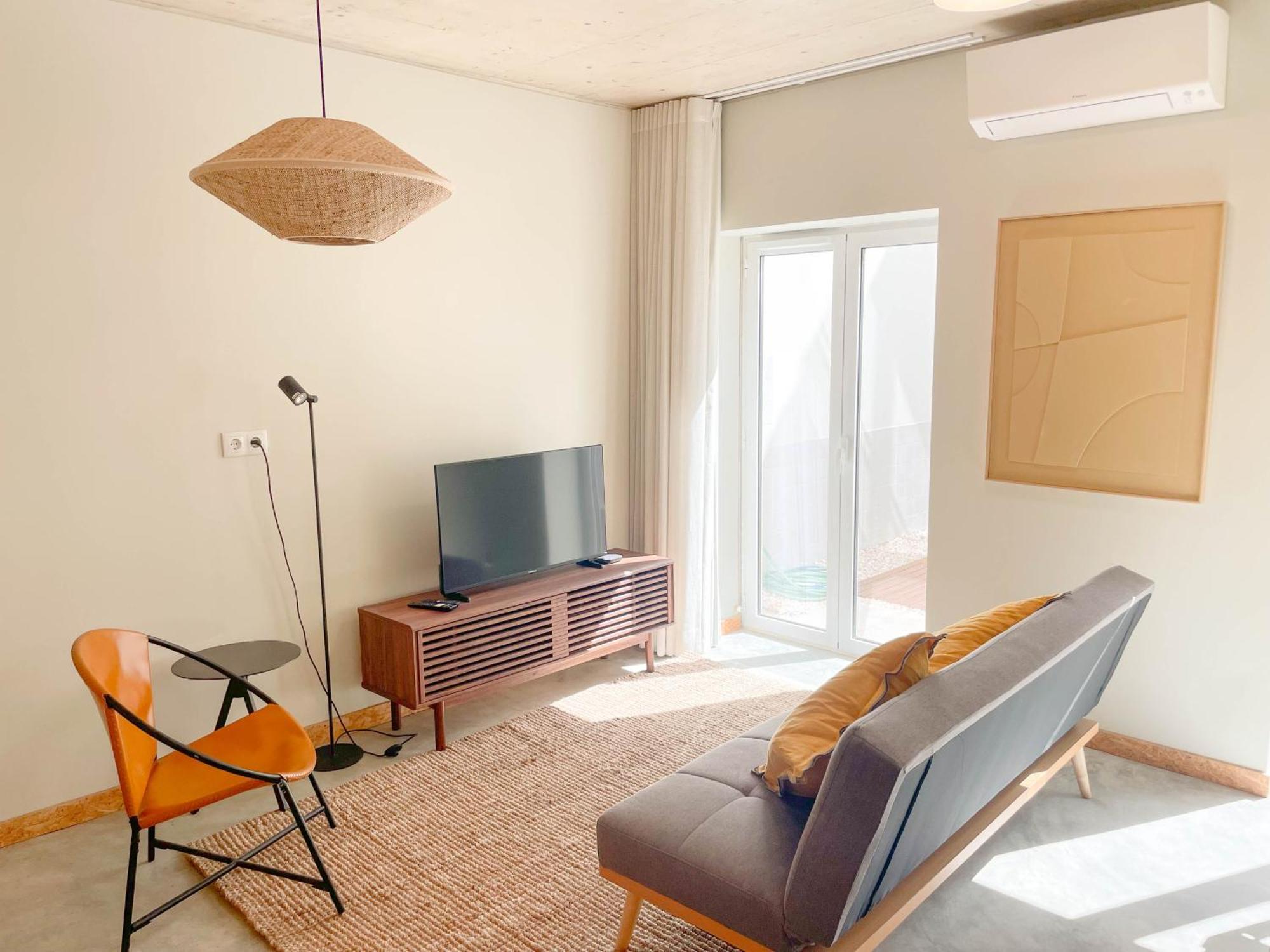 Machadinho Modern Apartment Lisbon