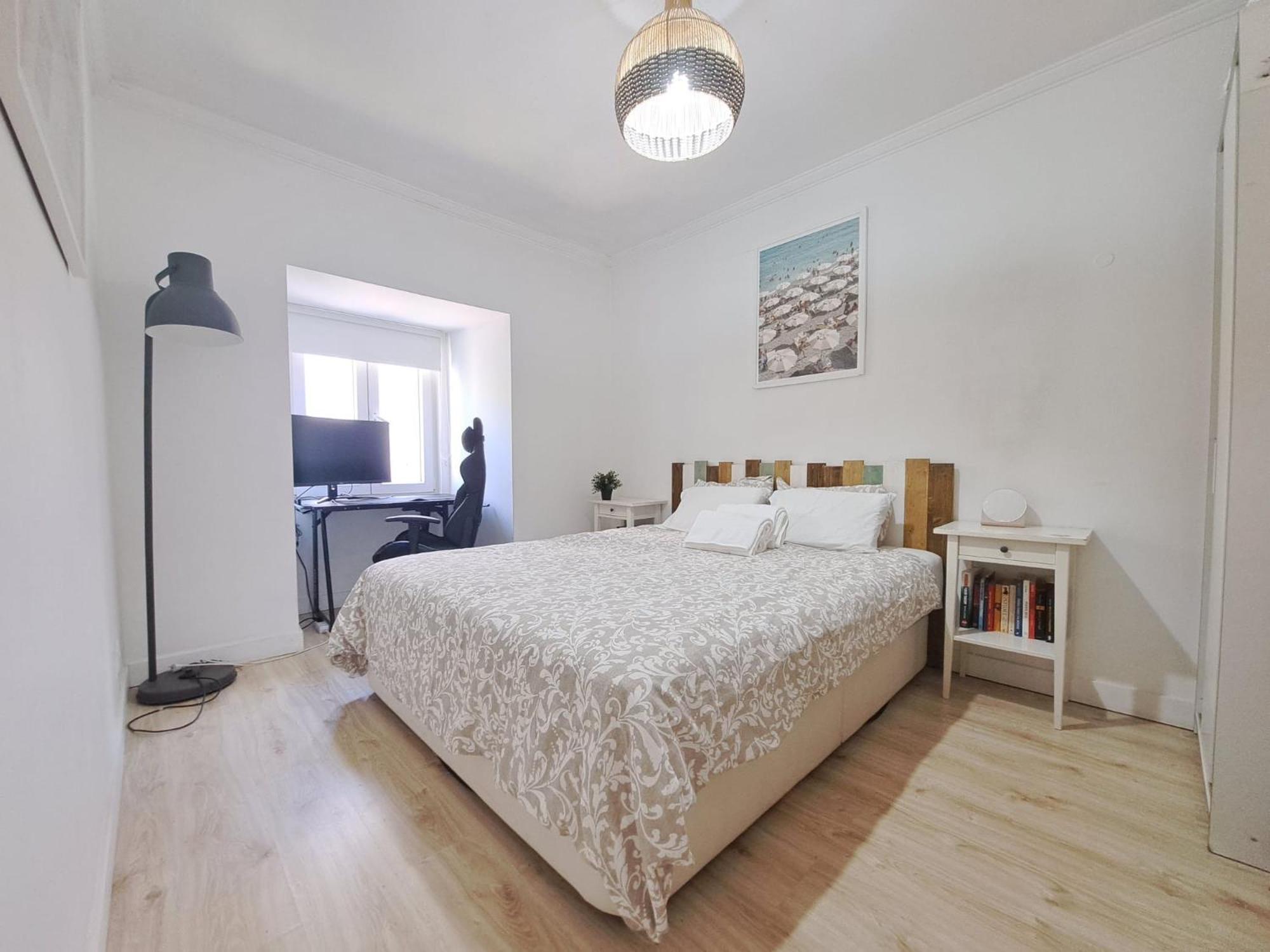 Light And Comfortable Flat In The Center *