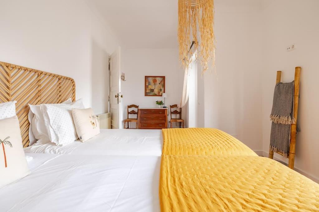 Villa Lx -10m To Downtown,14 Ppl,heatable Pool And Lift Lisbon