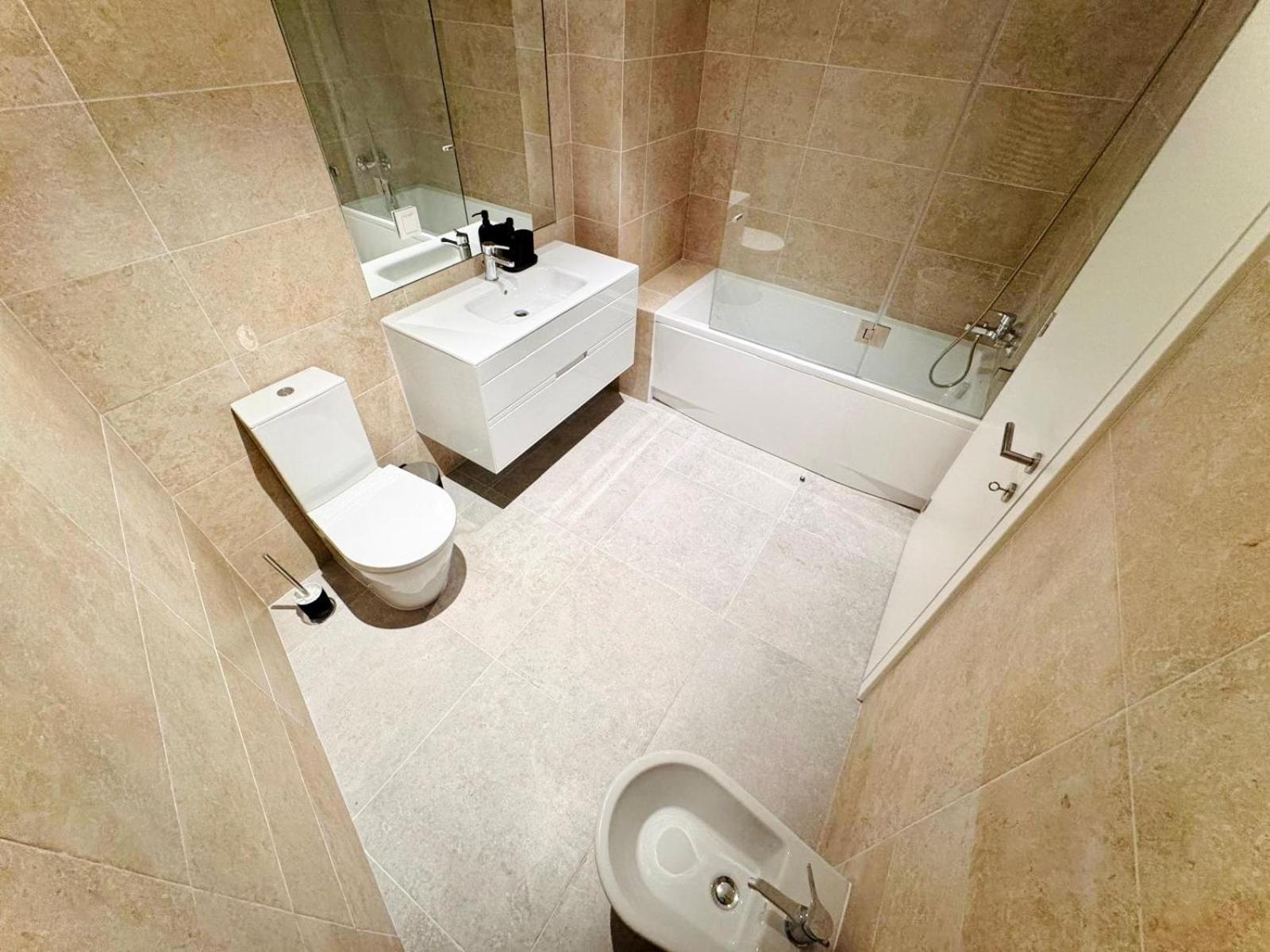 Pink House Ii Beautiful 2 Bedroom Flat In City Center Apartamento