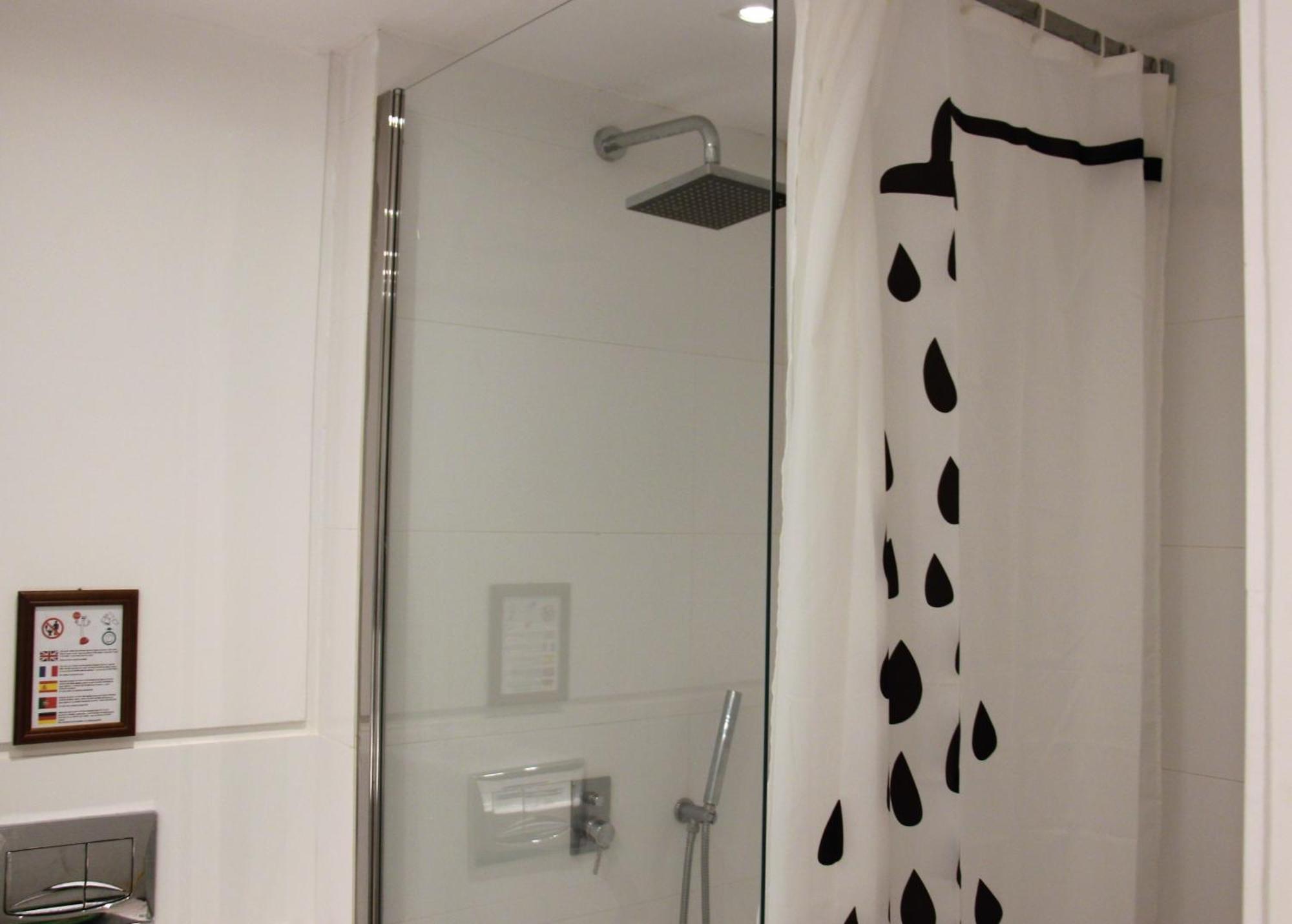 C3 Bairro Alto Cozy Romantic Loft In 18th Century Building Apartment