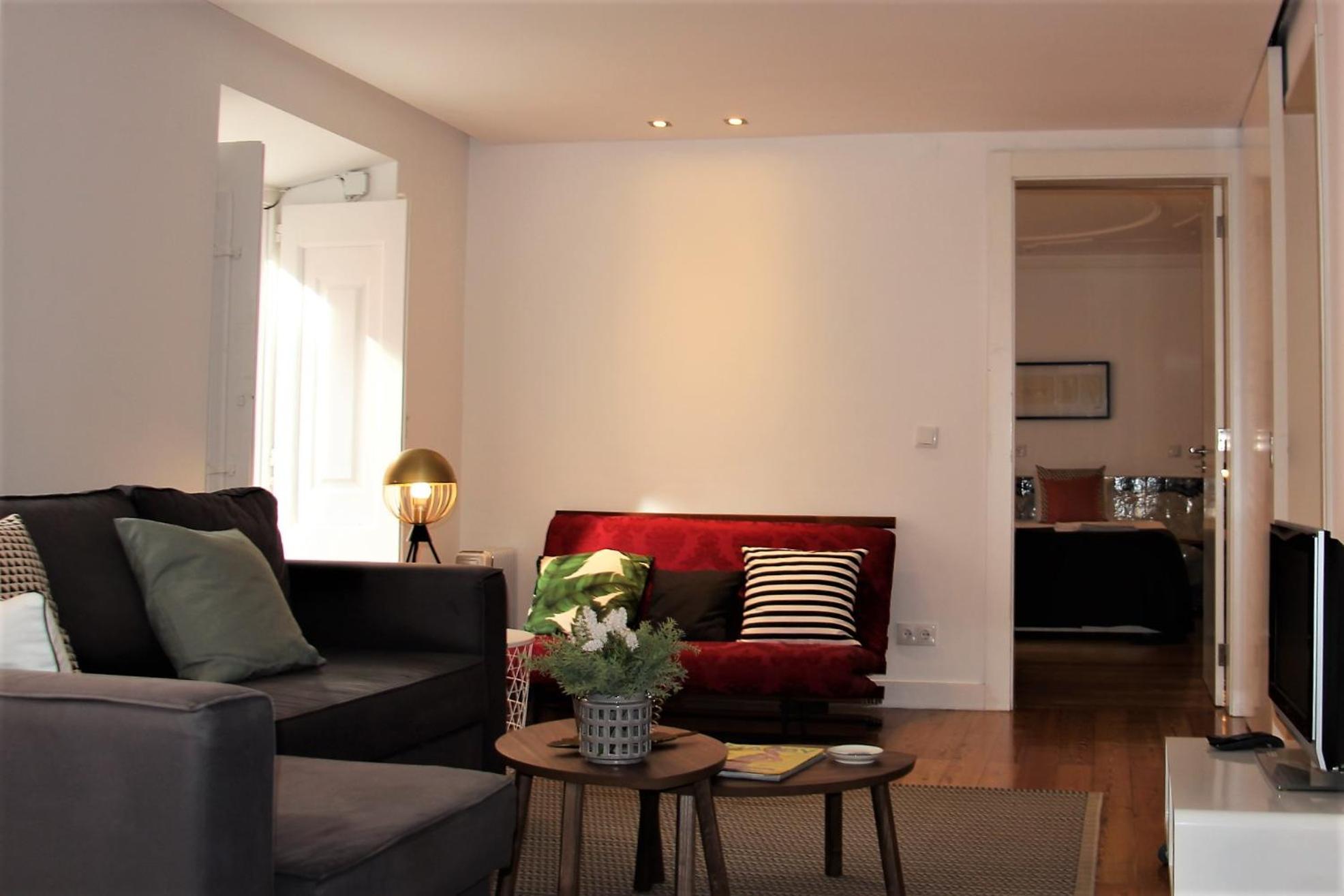 Apartment C3 Bairro Alto Cozy Romantic Loft In 18th Century Building