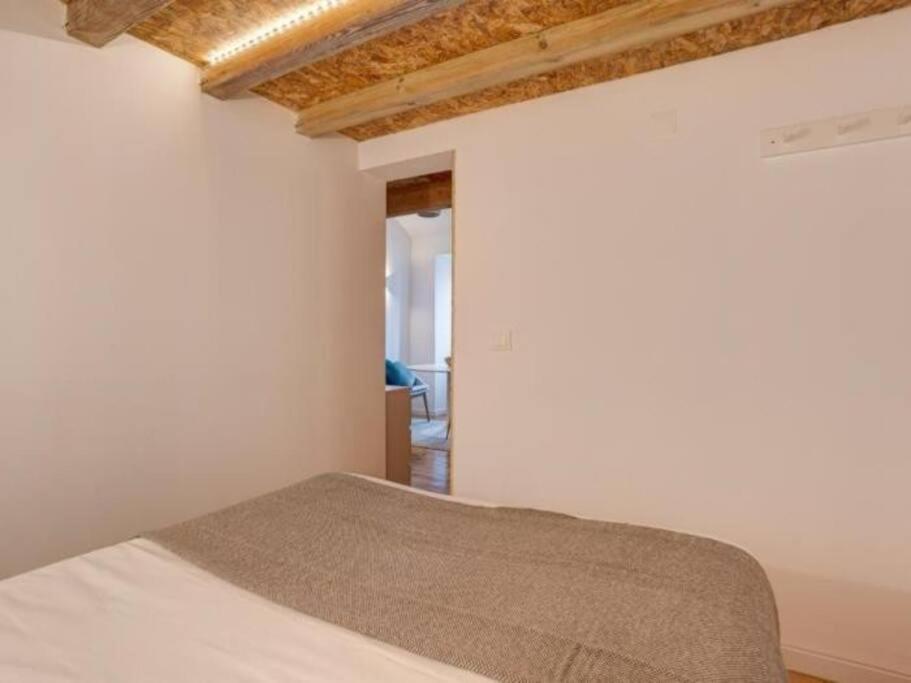 Portucale ! Santos Loft Mezzanine Apartment *