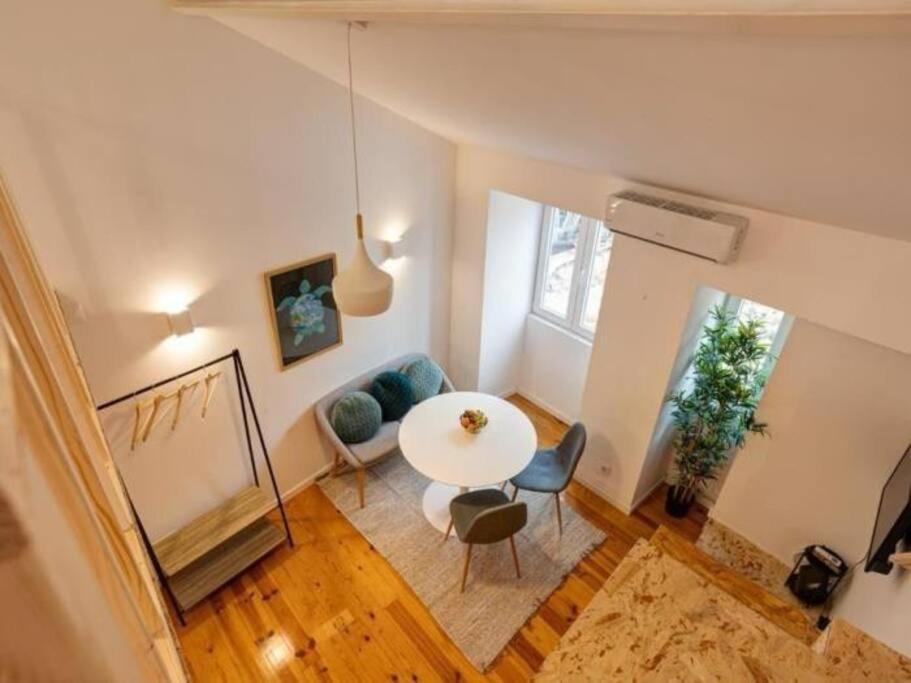 Portucale ! Santos Loft Mezzanine * Lisbon
