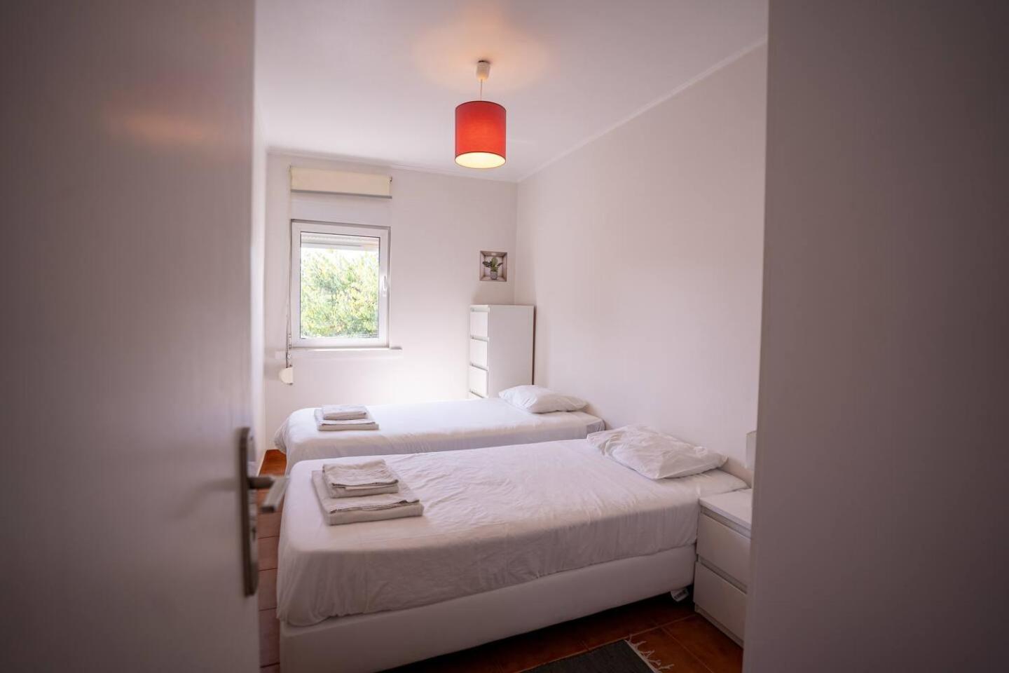 Cozy And Quiet 3-bedroom Flat *