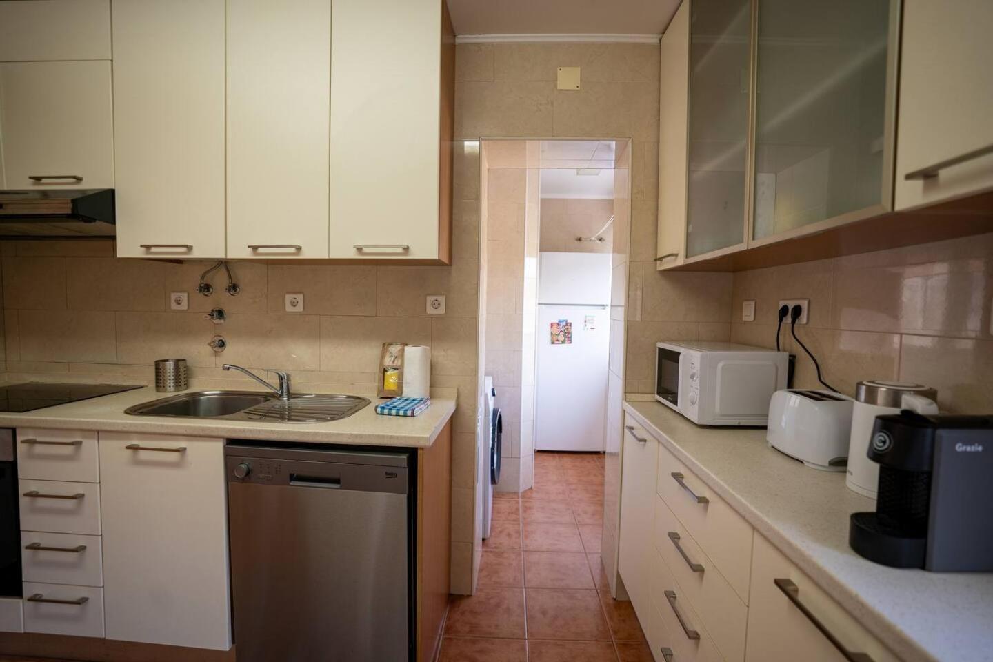 Apartamento Cozy And Quiet 3-bedroom Flat Lisboa