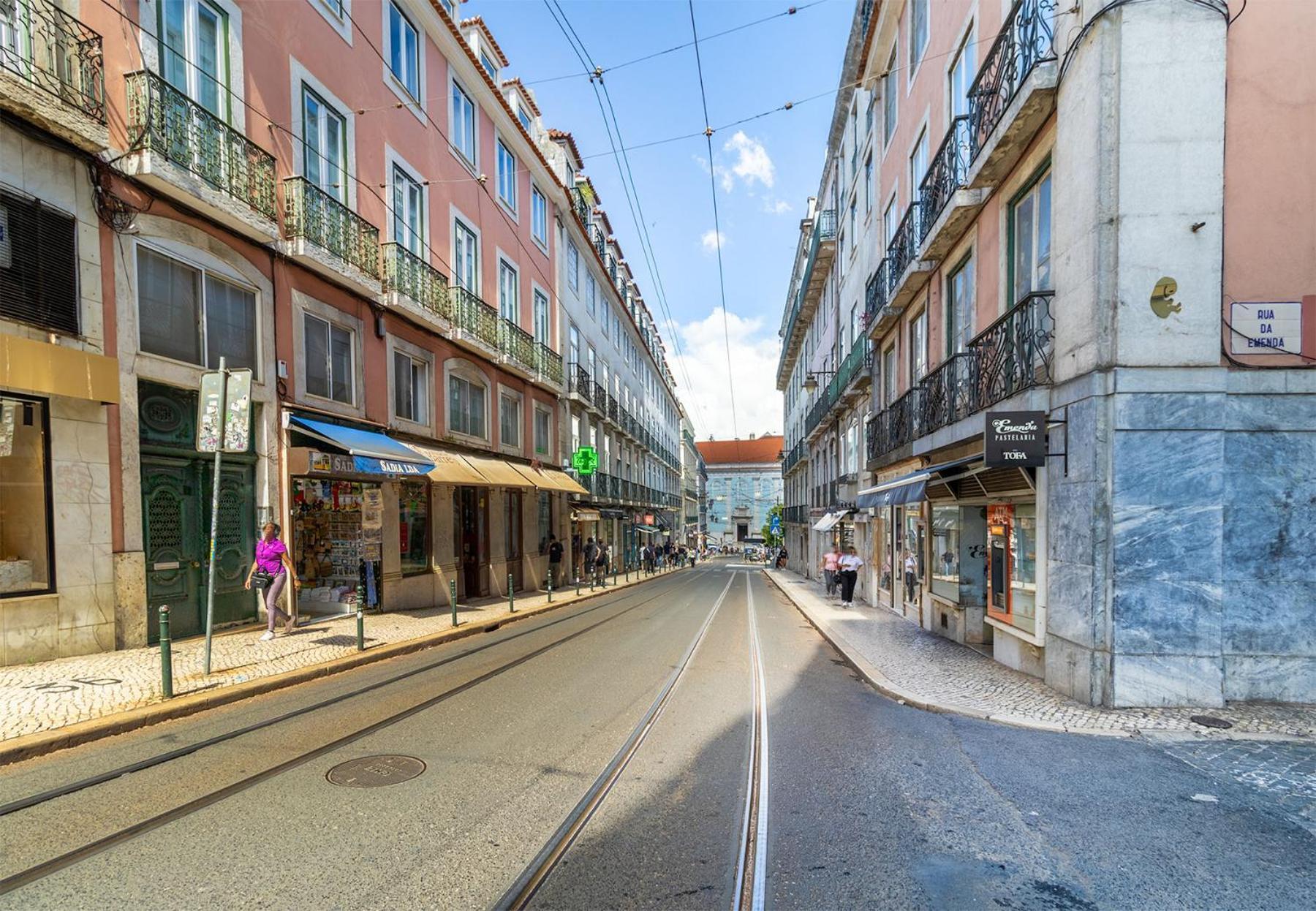 Camoes By Hill * Lisbon