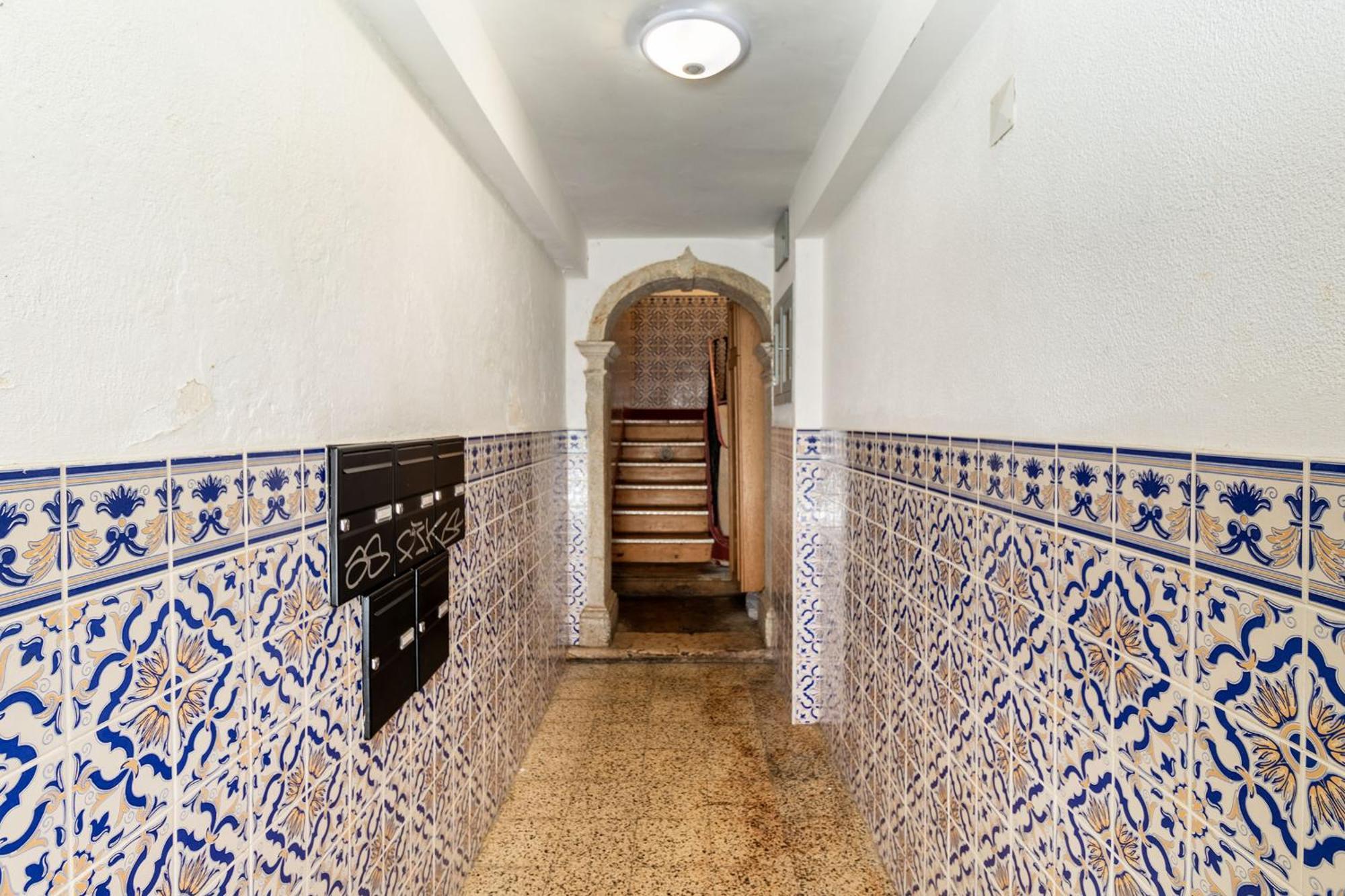 Diario De Noticias By Central Hill Apartments *
