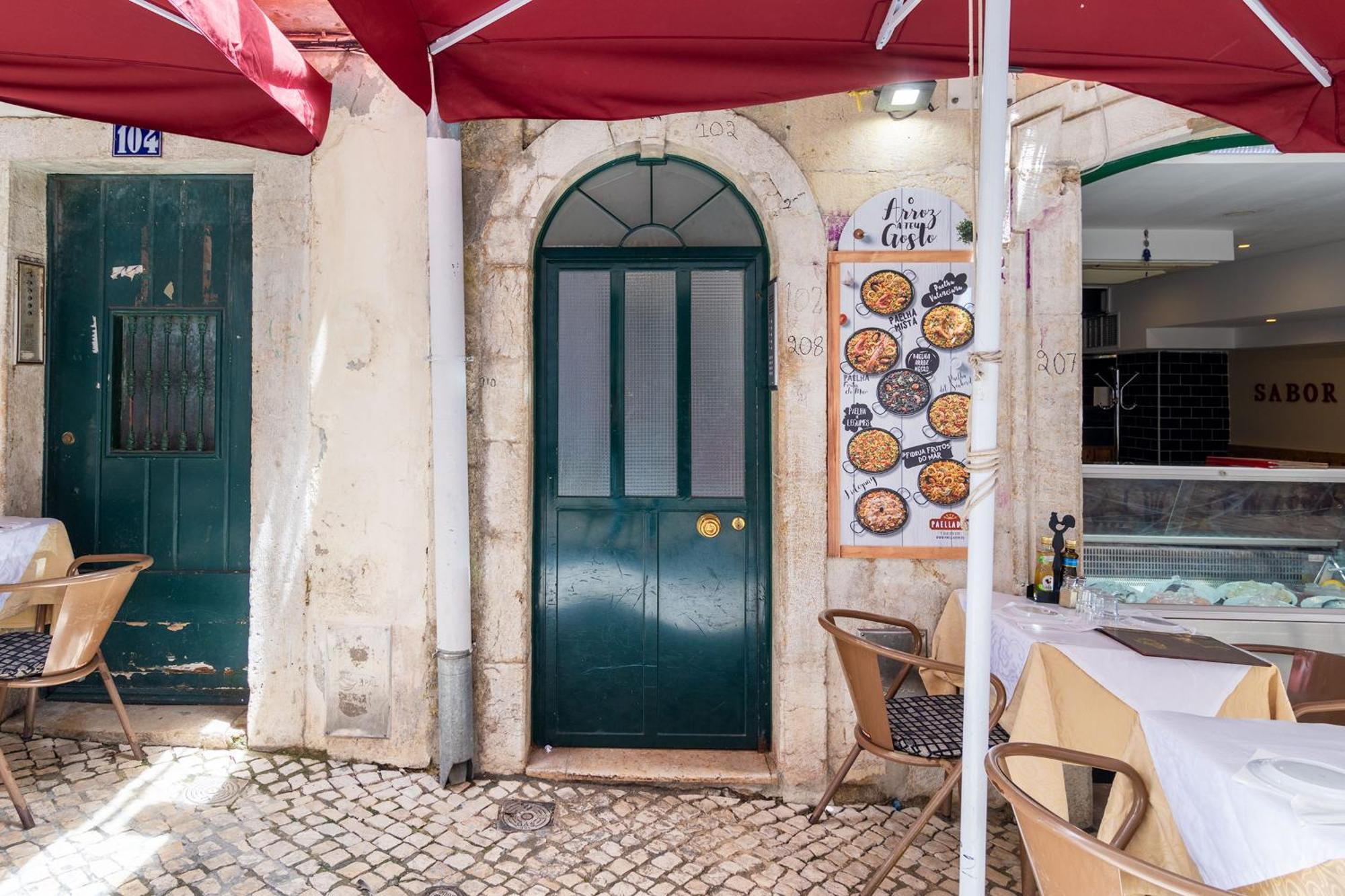 Diario De Noticias By Central Hill Apartments Lisbon