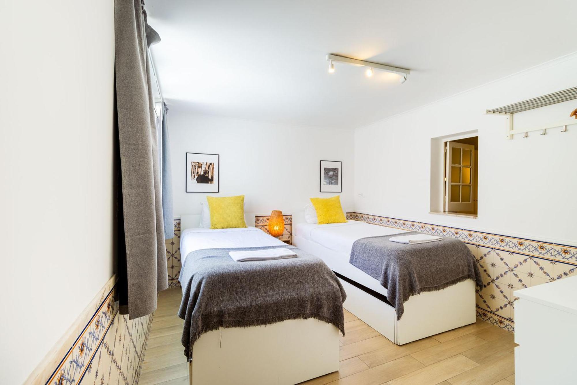 Apartment Diario De Noticias By Central Hill Apartments