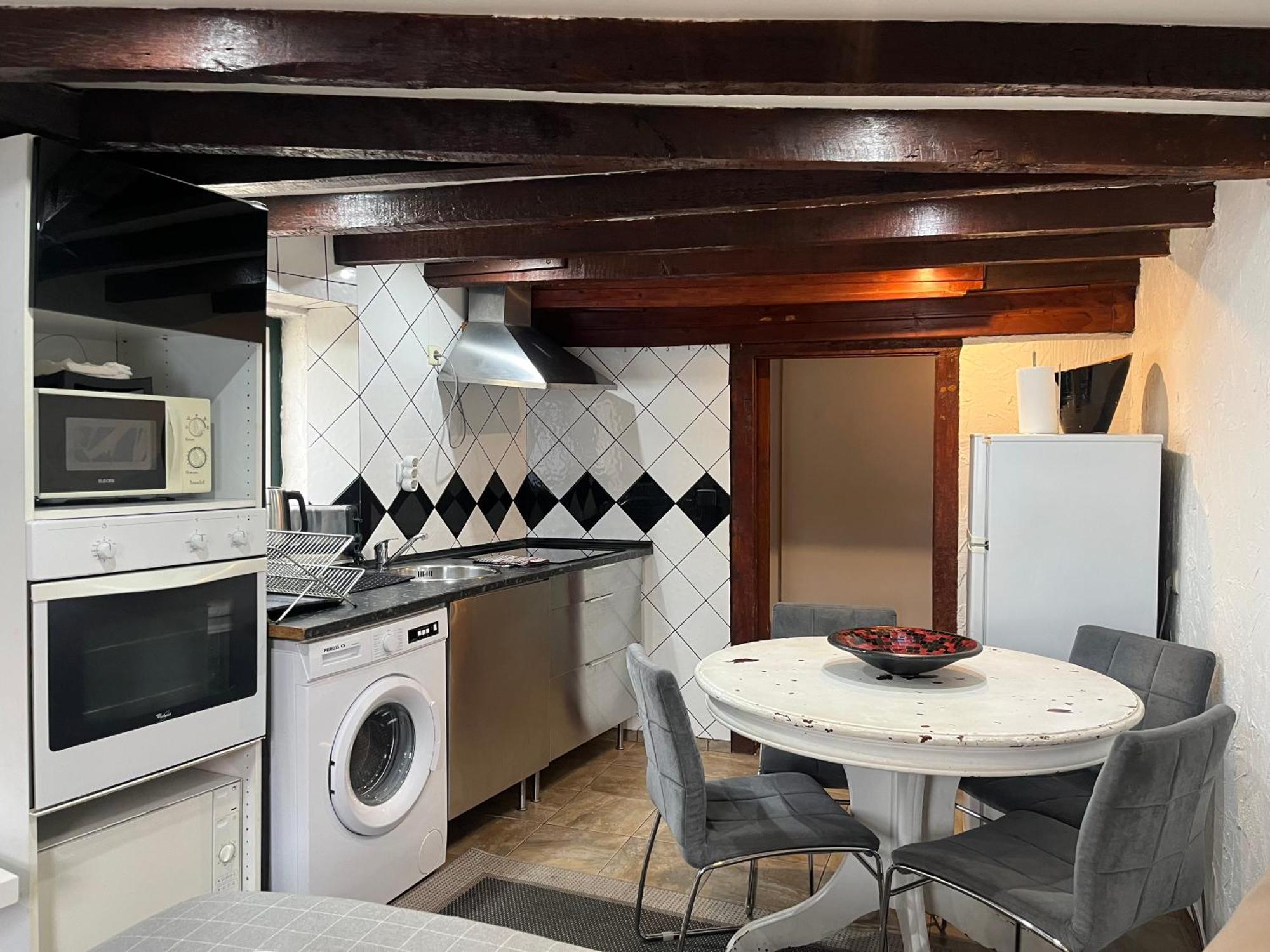 Very Charming Overlooking S Jorge Castel *