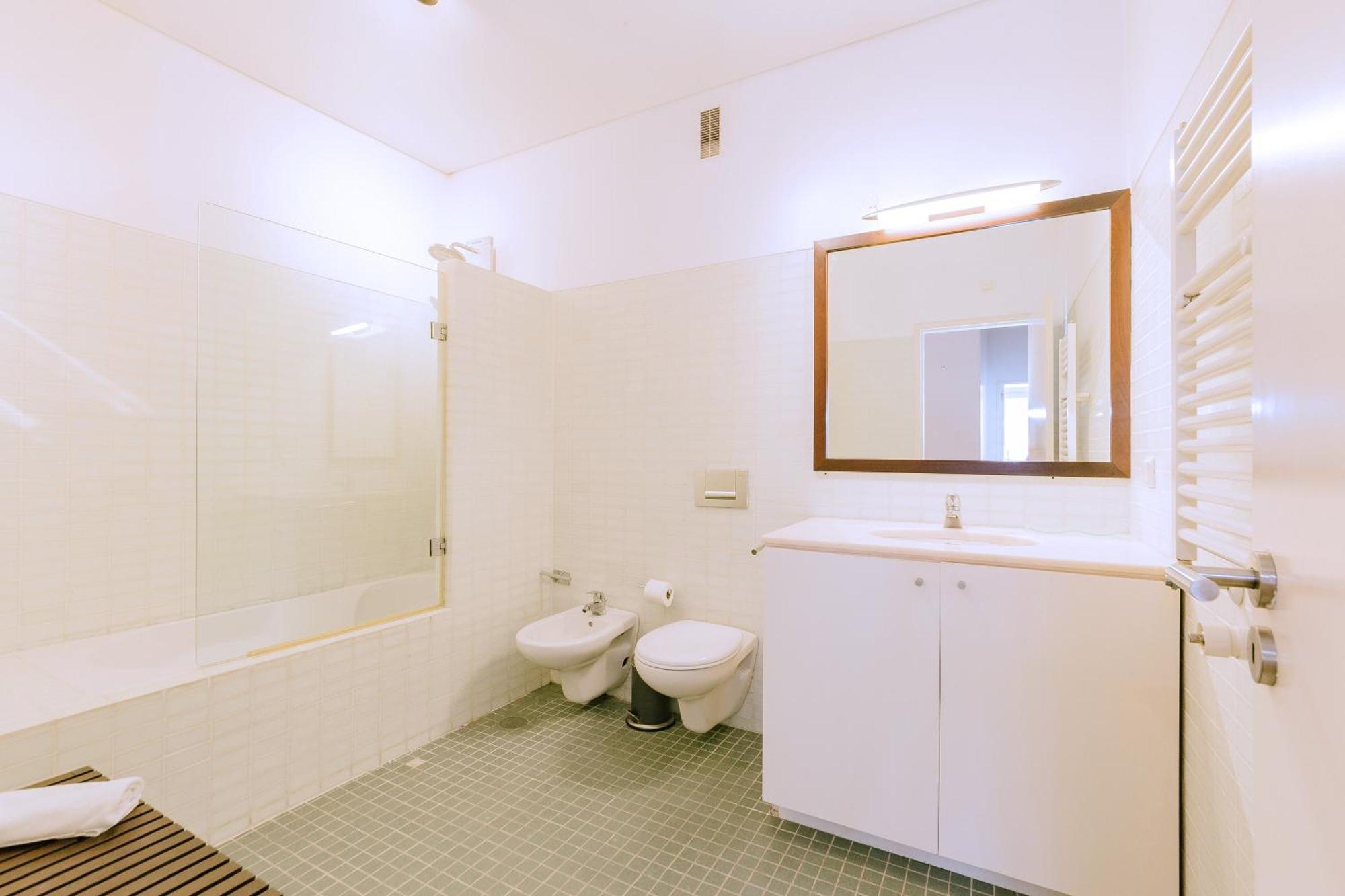 Chiado 2 Bedroom Elegant