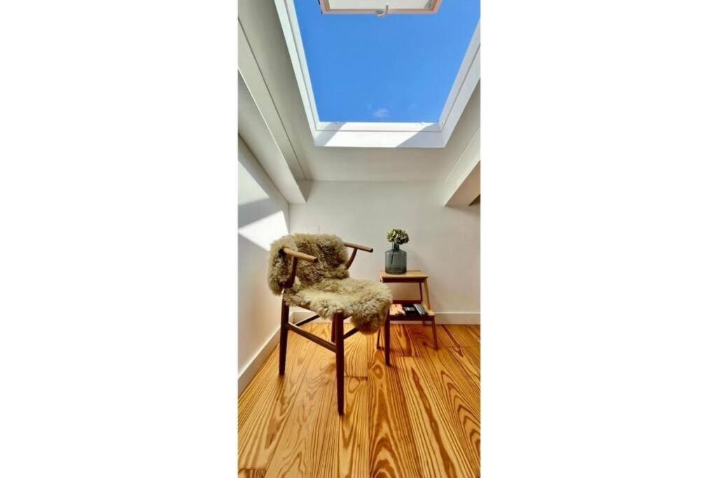 Liberdade Stylish Attic With Ac And View Apartment Lisbon