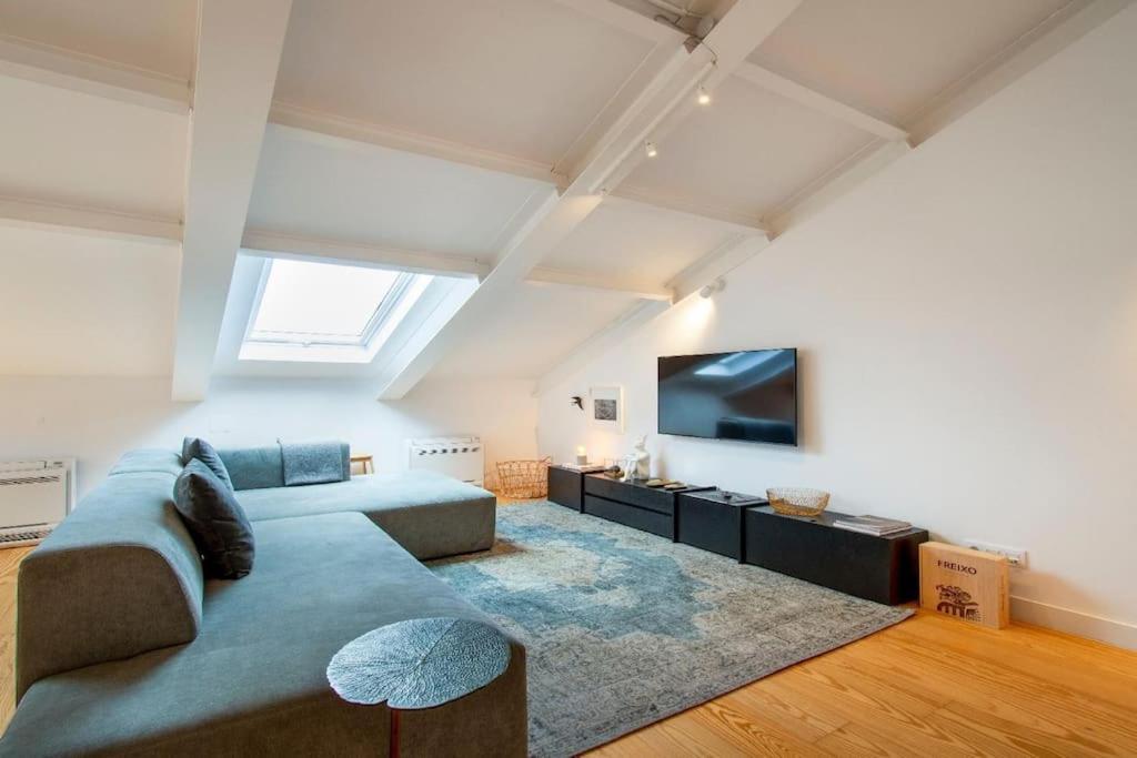 Liberdade Stylish Attic With Ac And View Lisbon