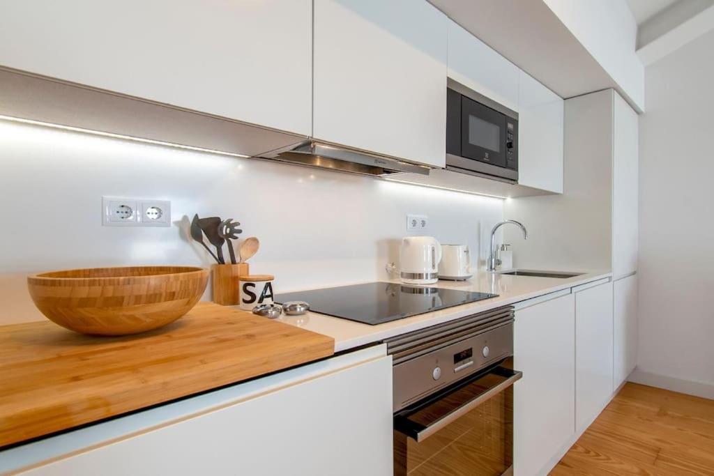 Liberdade Stylish Attic With Ac And View Lisbon