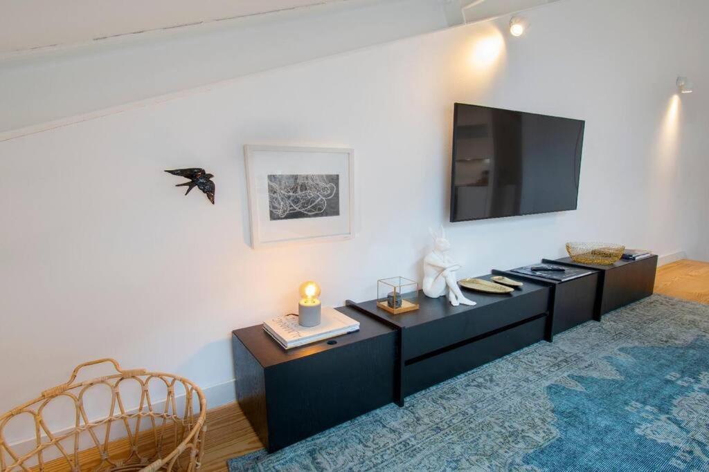 Liberdade Stylish Attic With Ac And View * Lisbon