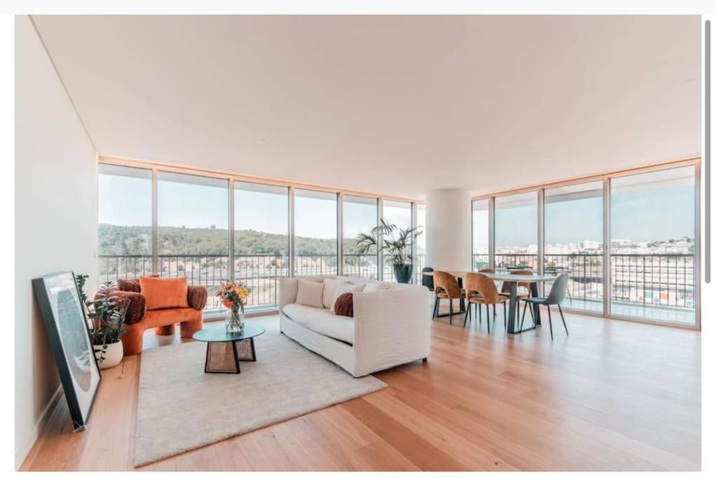 High End Urban Retreat * Lisbon