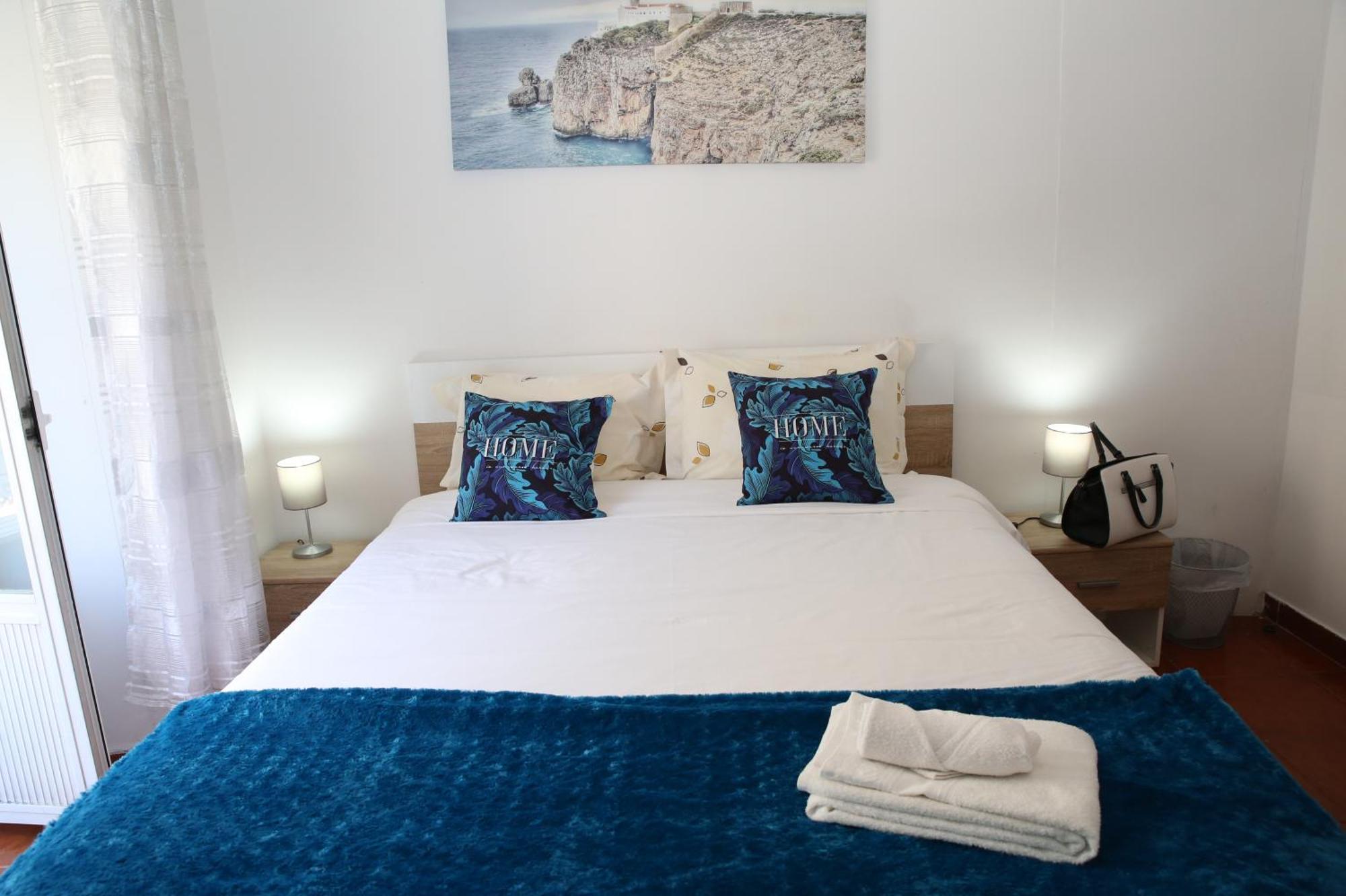 Homestay Bedroom Elegance Blue