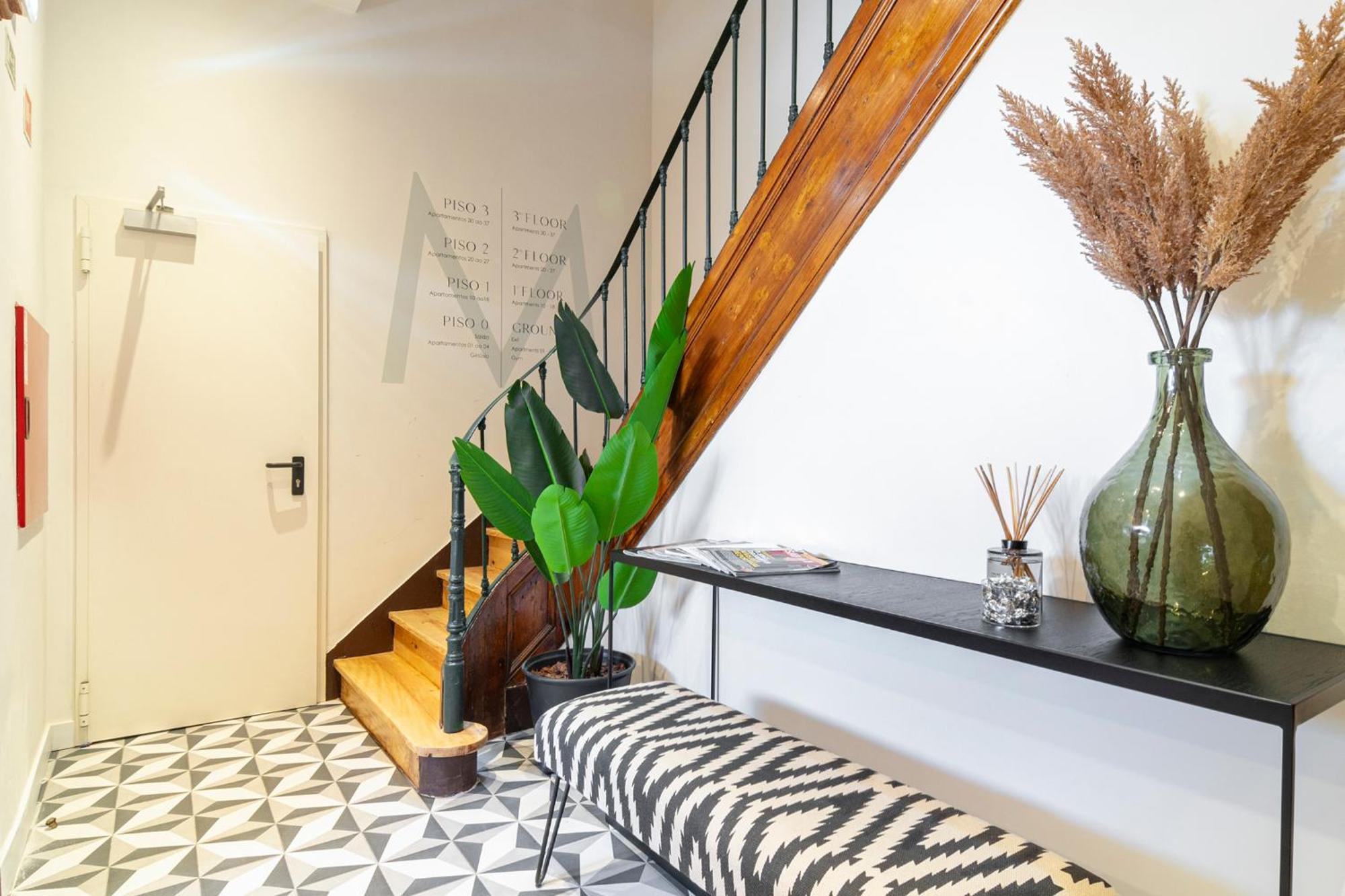 Metropolitan Living - Campolide Apartment Lisbon