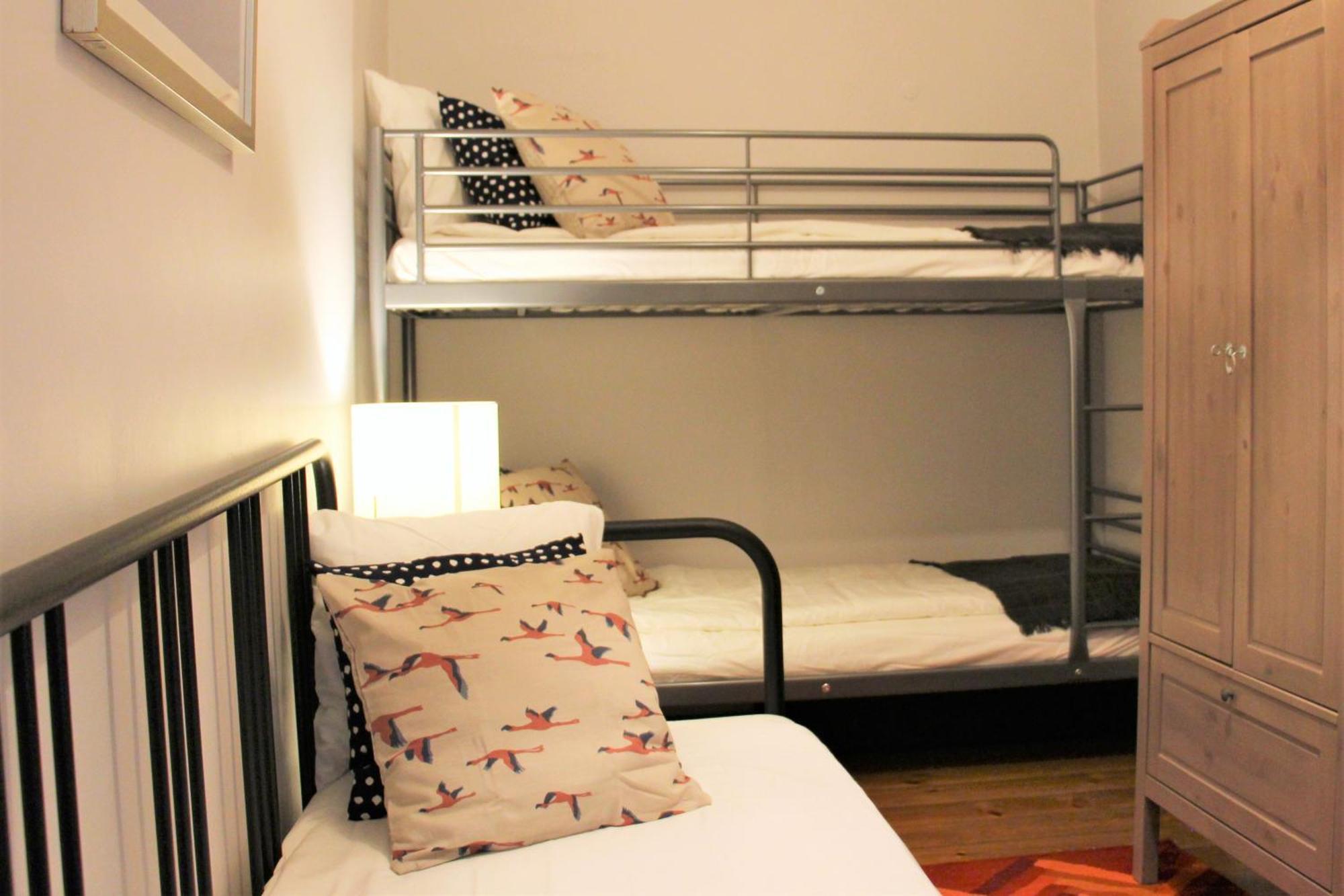 Apartment Sm1-happy At Hip Pr.real & Bair.alto + Private Patio! Lisbon