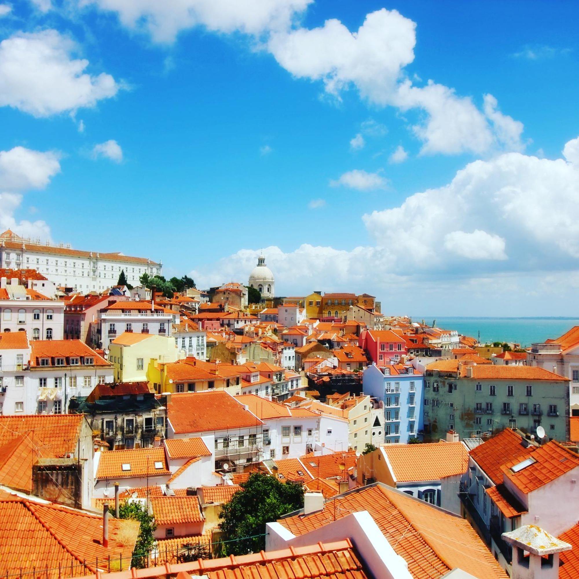 Stunning Luxury In Chiado 1br Lisbon